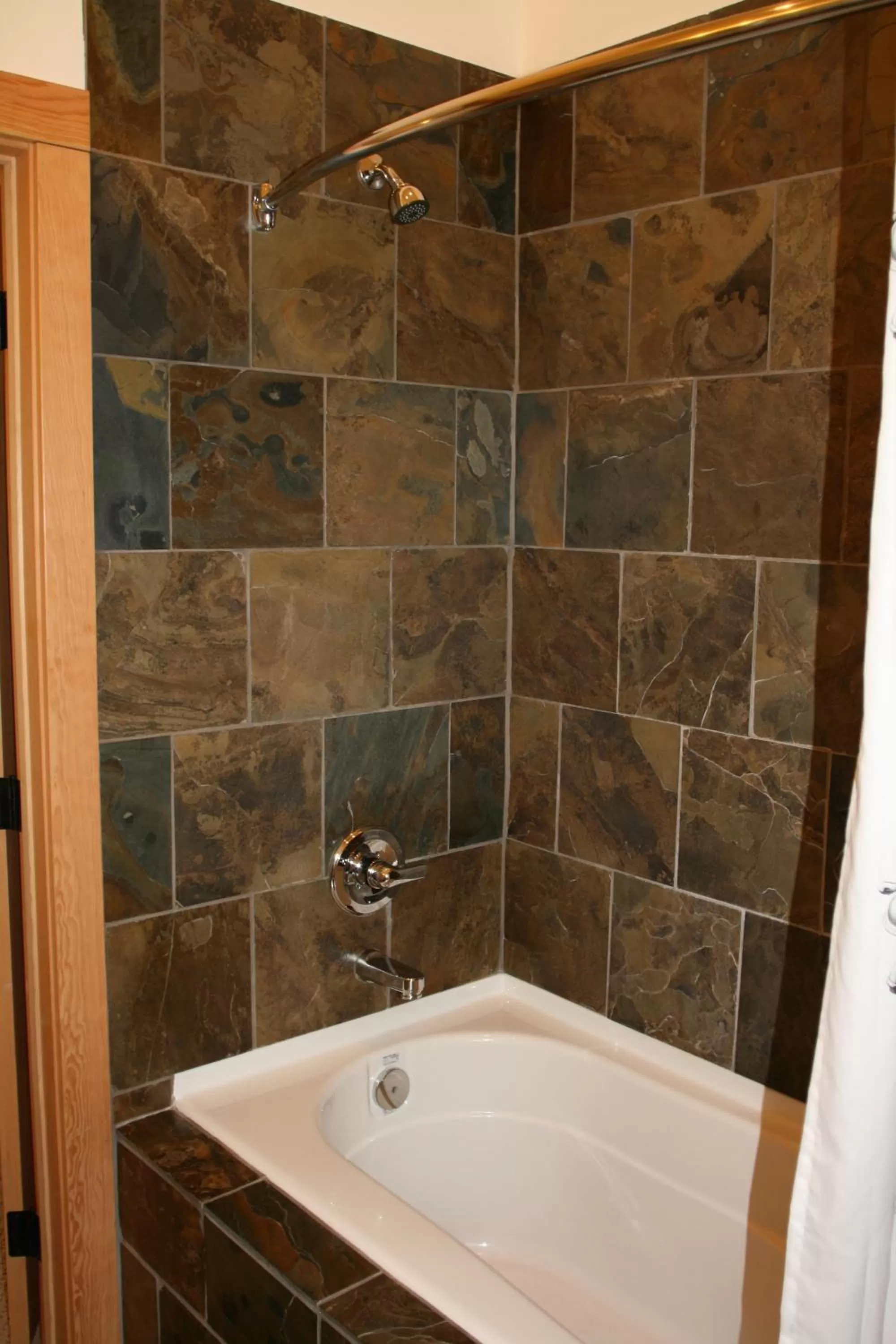 Bathroom in Canyon Ridge Lodge