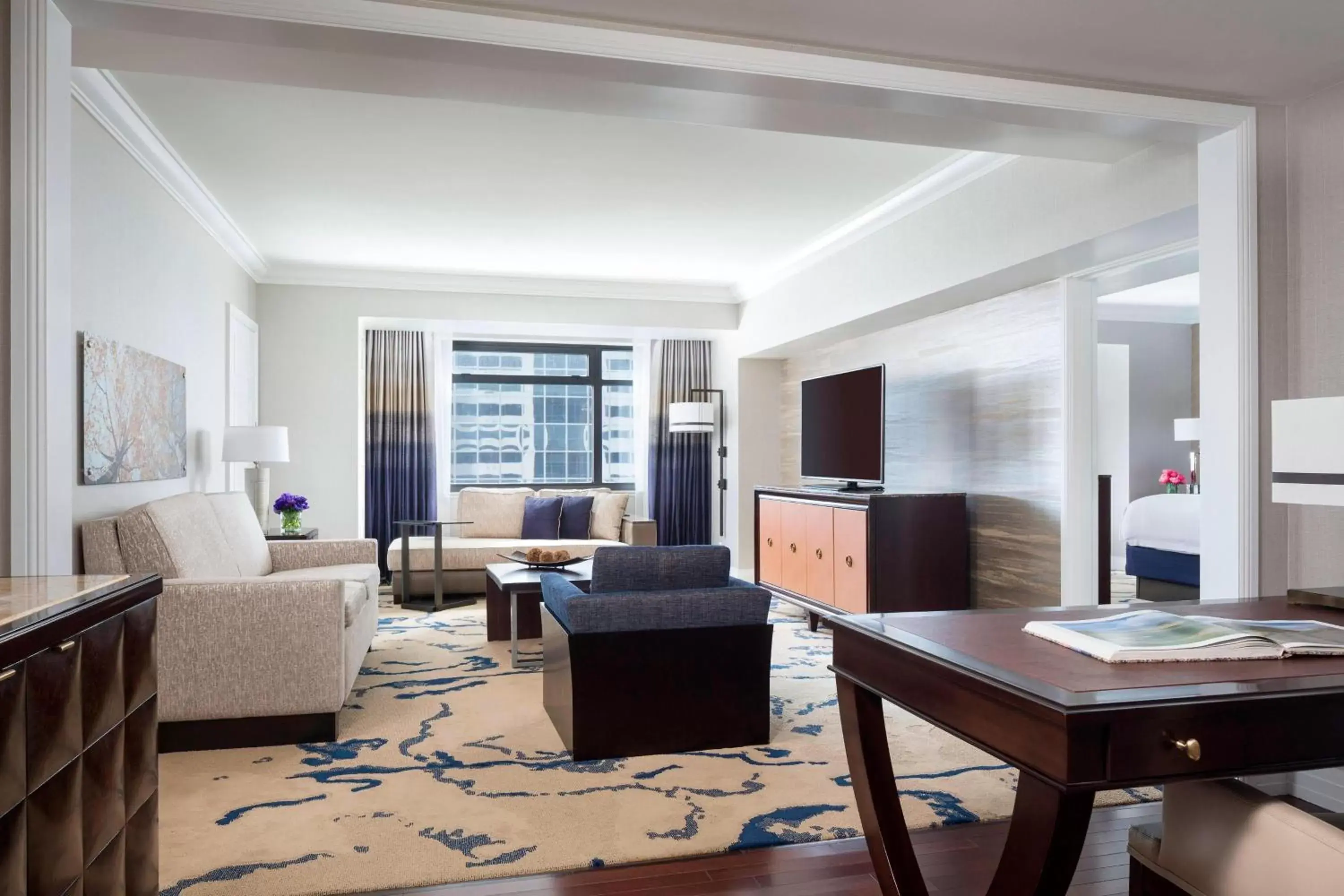 Bedroom, Seating Area in The Ritz-Carlton, Denver