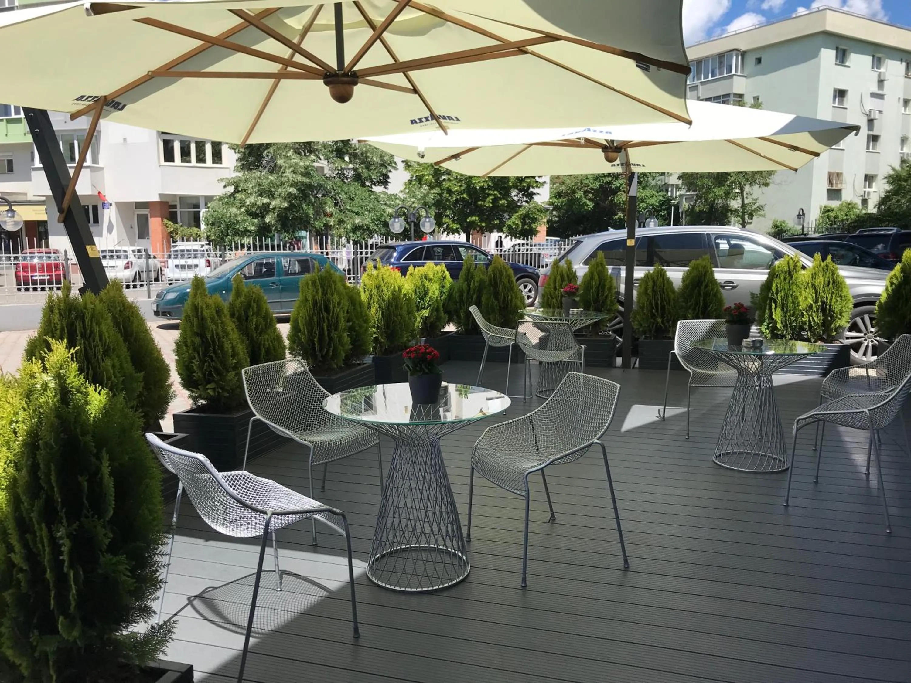 Entertainment in Crystal Palace Hotel