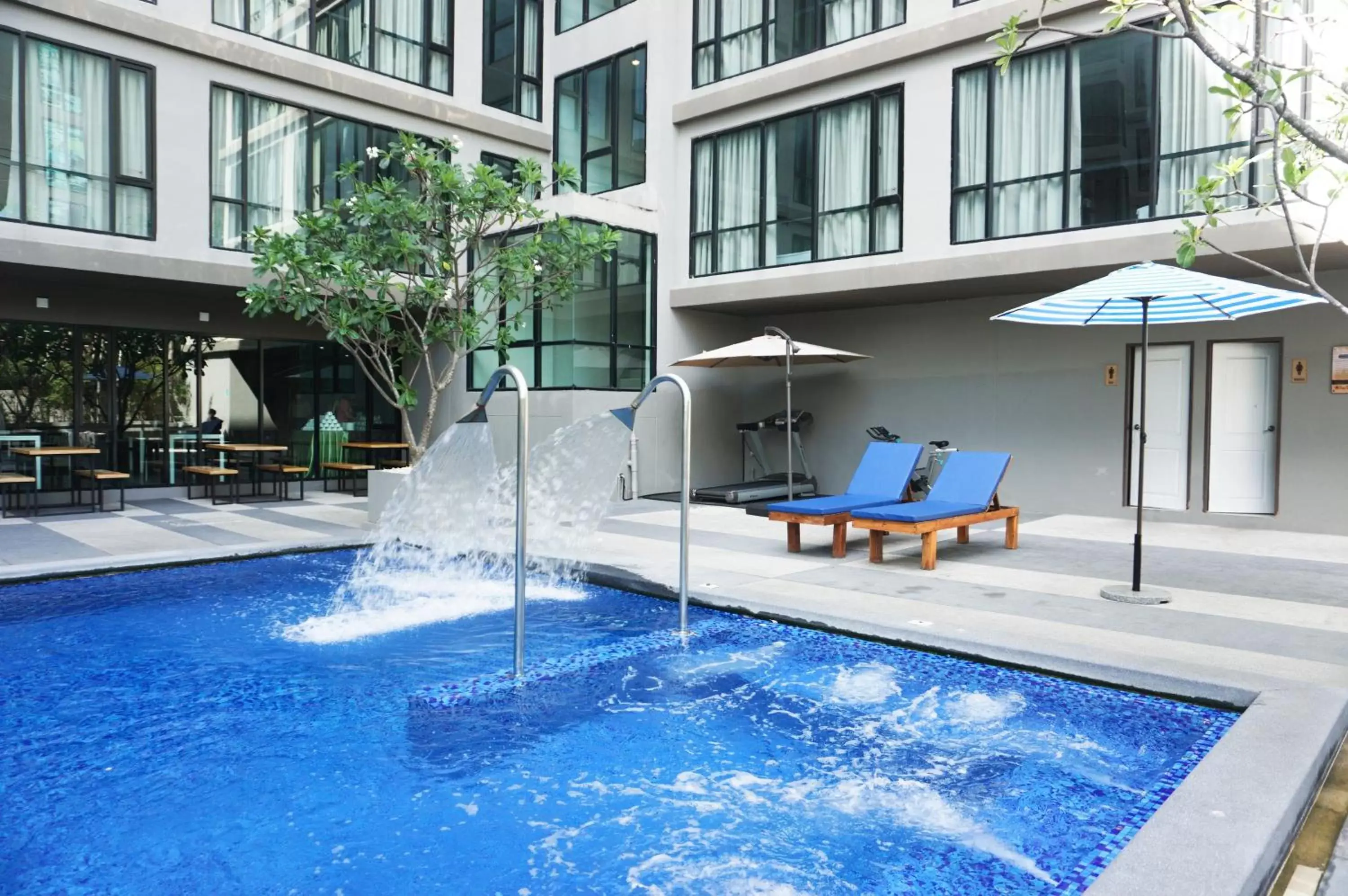Swimming Pool in Beston Pattaya - SHA Plus Certified