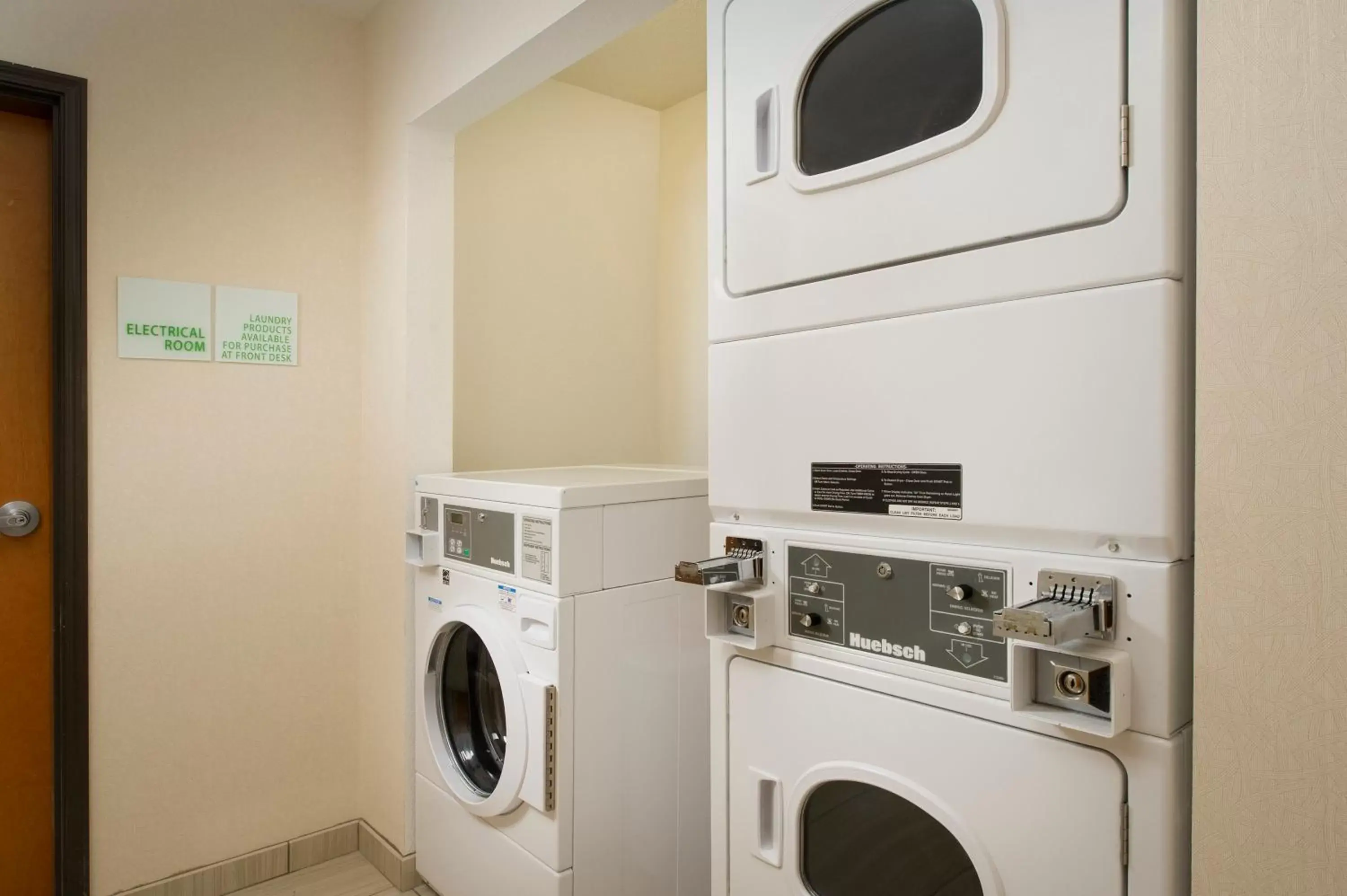 Other, Kitchen/Kitchenette in Holiday Inn El Paso Airport, an IHG Hotel