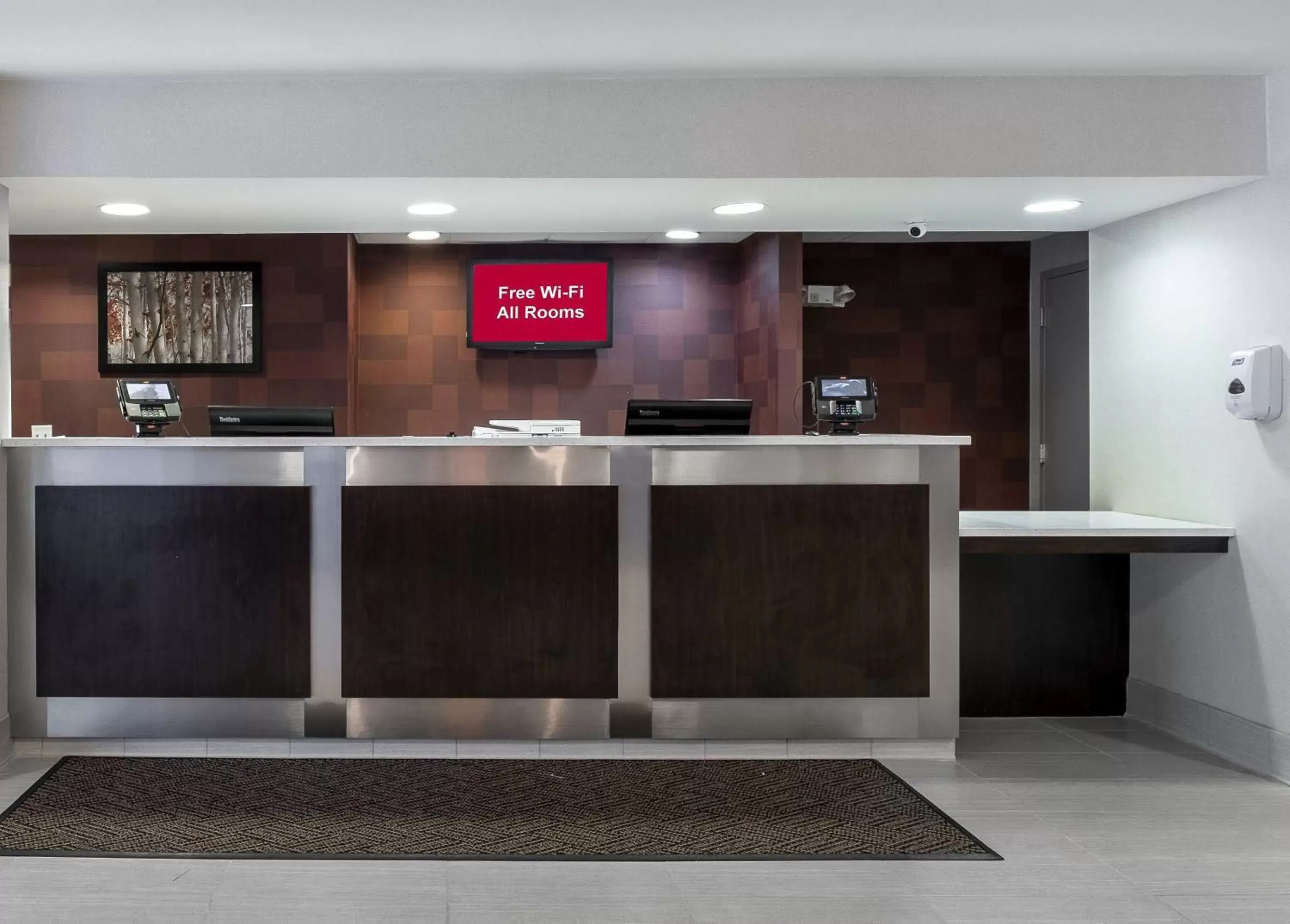 Lobby or reception in Red Roof Inn PLUS Boston - Mansfield - Foxboro Lobby or reception in Red Roof Inn PLUS Boston - Mansfield - Foxboro