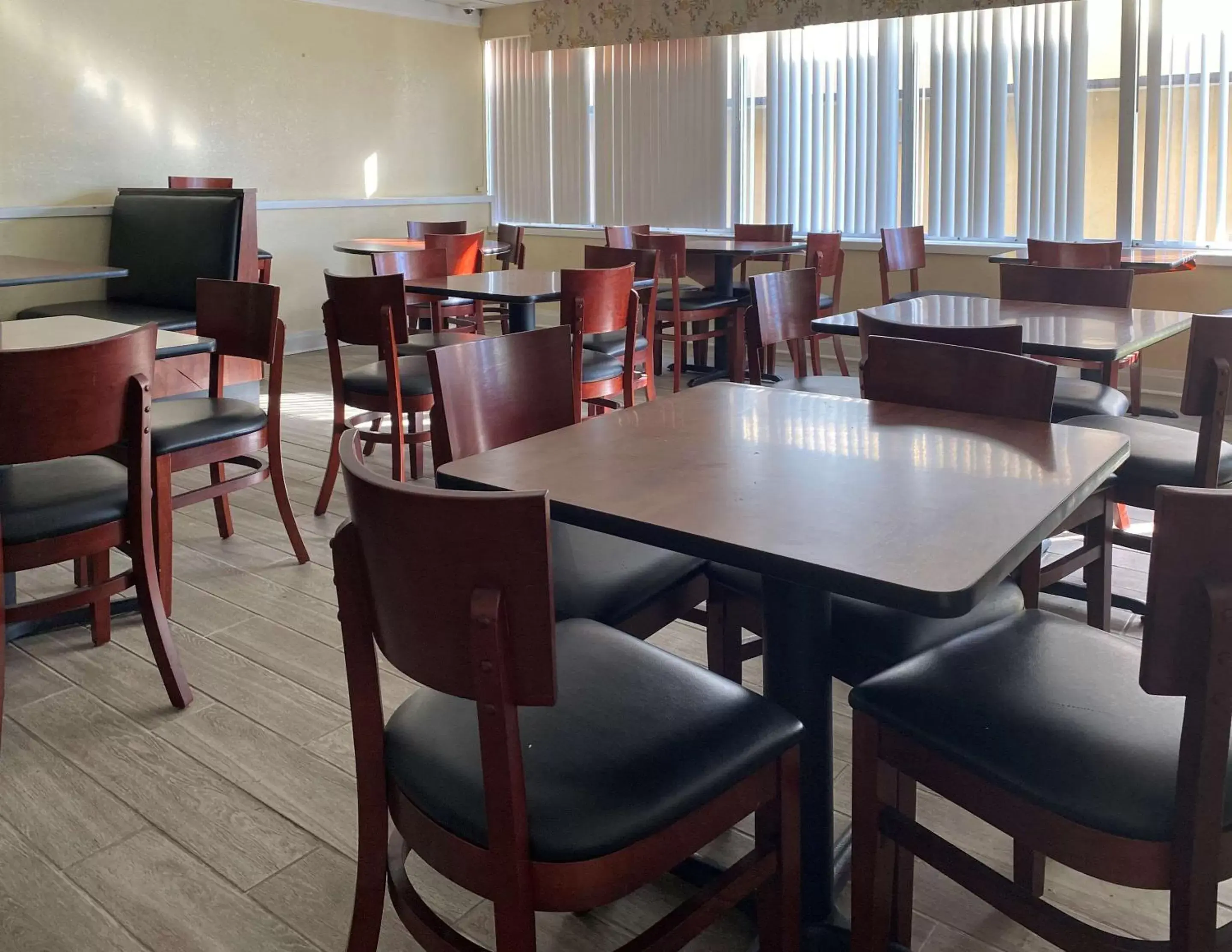 Breakfast, Restaurant/Places to Eat in Quality Inn Elizabeth City near University