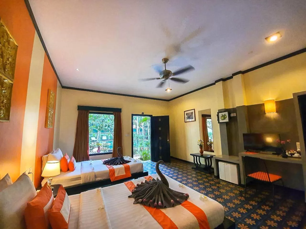 Bed in Residence Indochine Suite