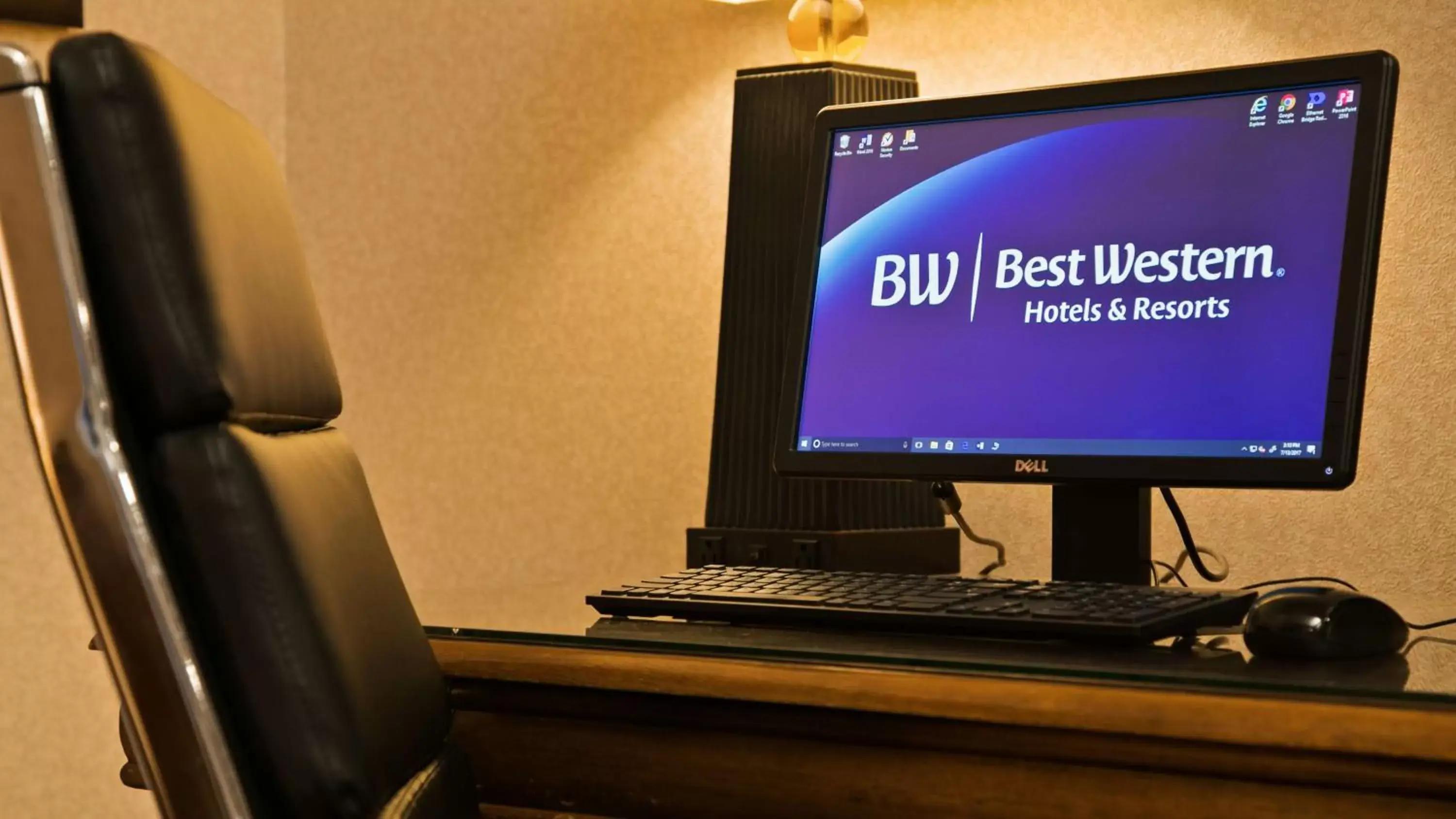 On site, Business Area/Conference Room in Best Western Vermillion Inn