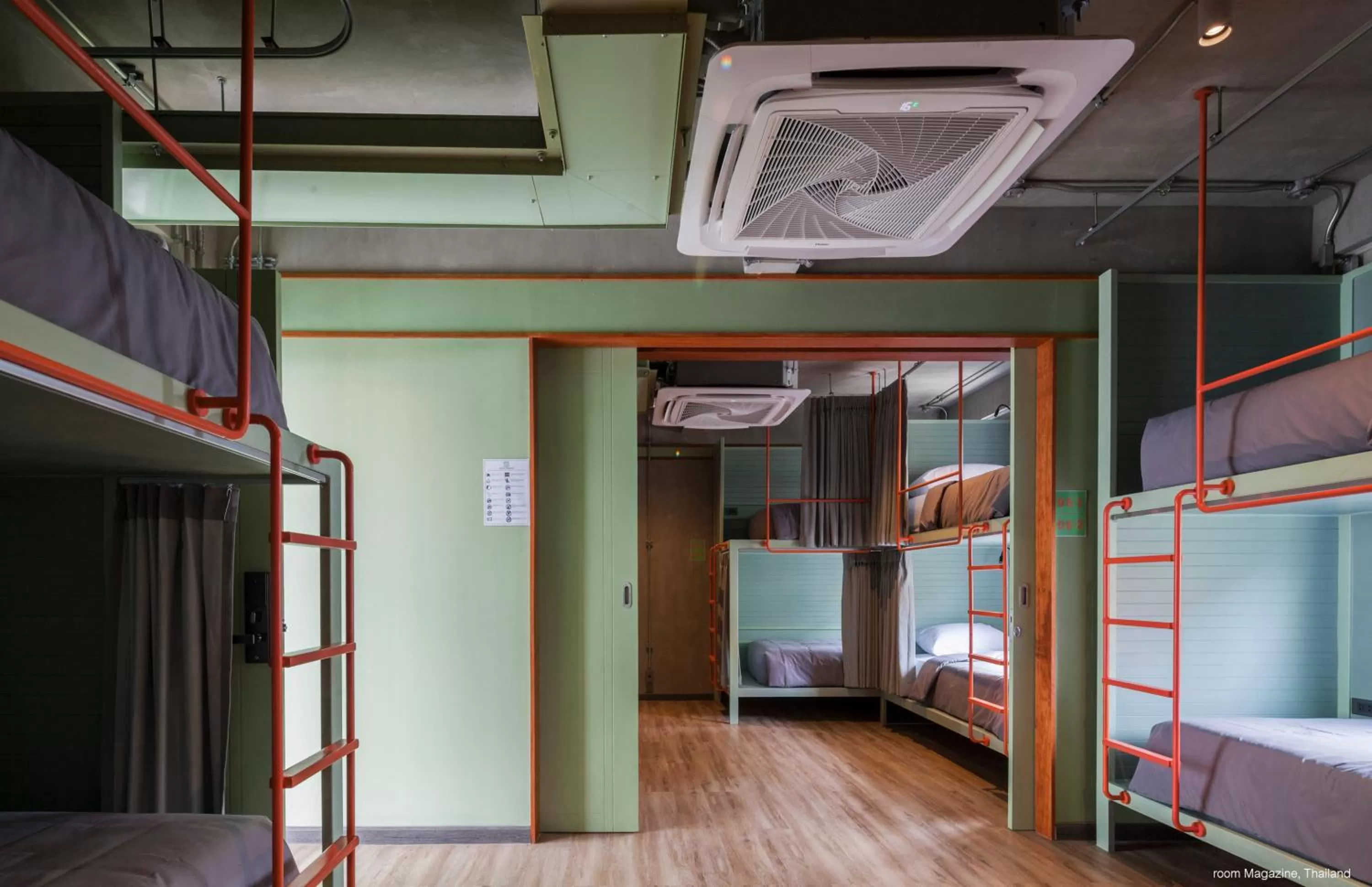 bunk bed, Bed in Samsen Street Hotel