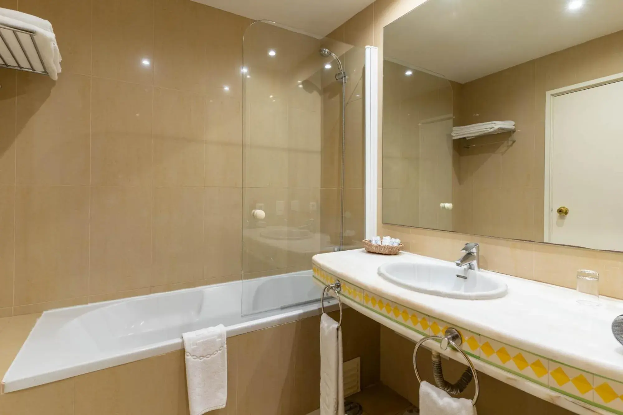 Bathroom in Boa Vista Hotel & Spa - Adults Only