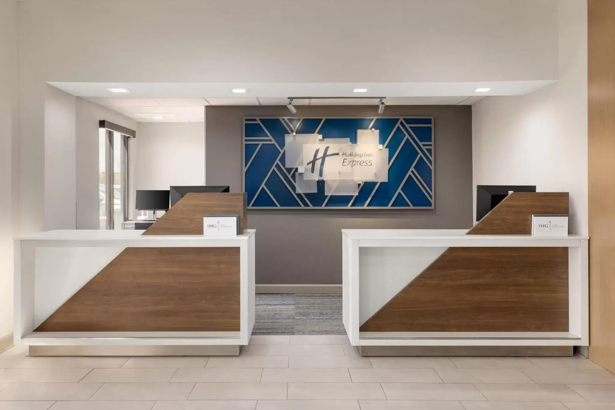 Lobby or reception, Floor Plan in Holiday Inn Express & Suites Opelousas, an IHG Hotel