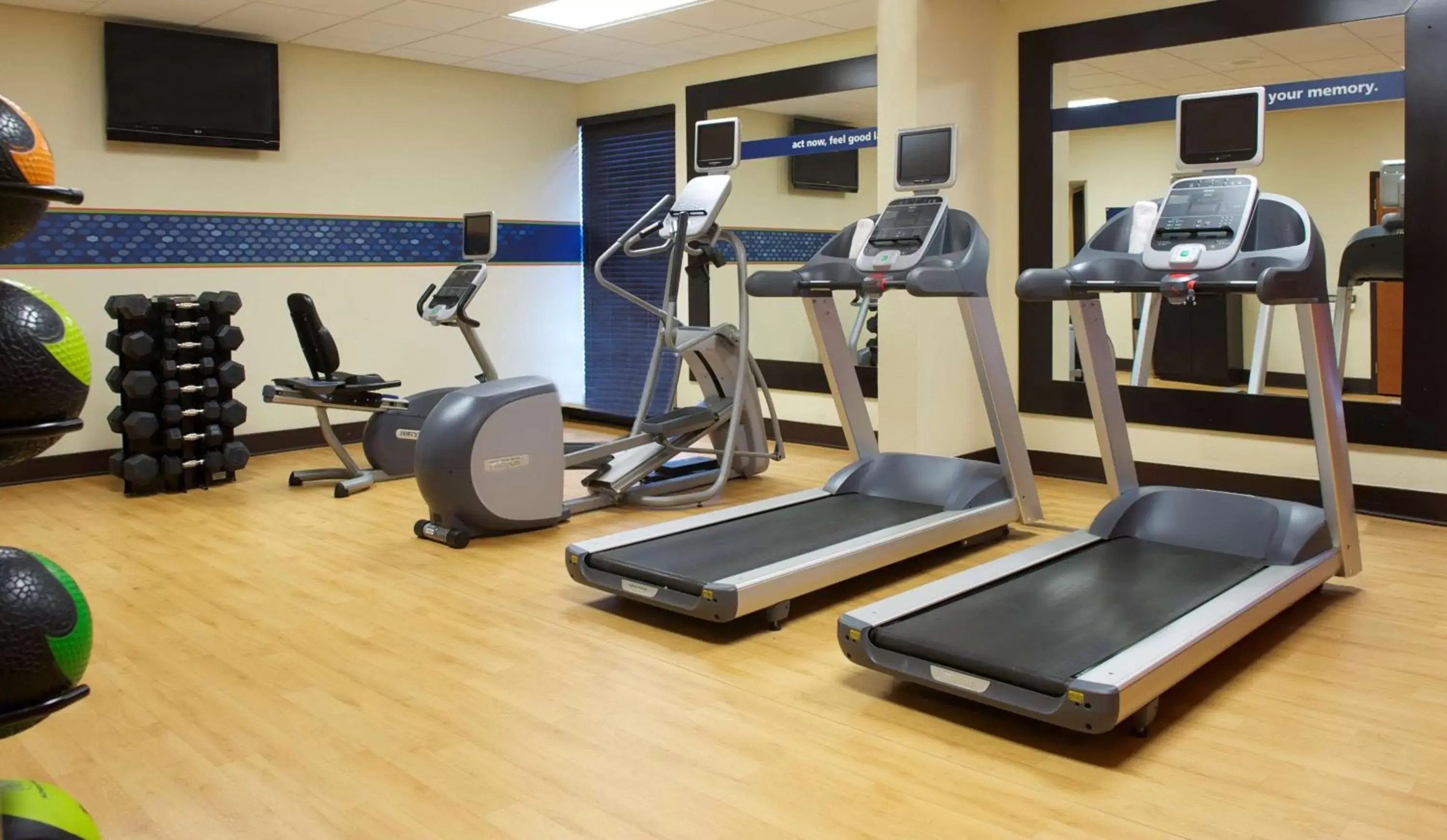 Fitness centre/facilities, Fitness Center/Facilities in Hampton Inn Evansville