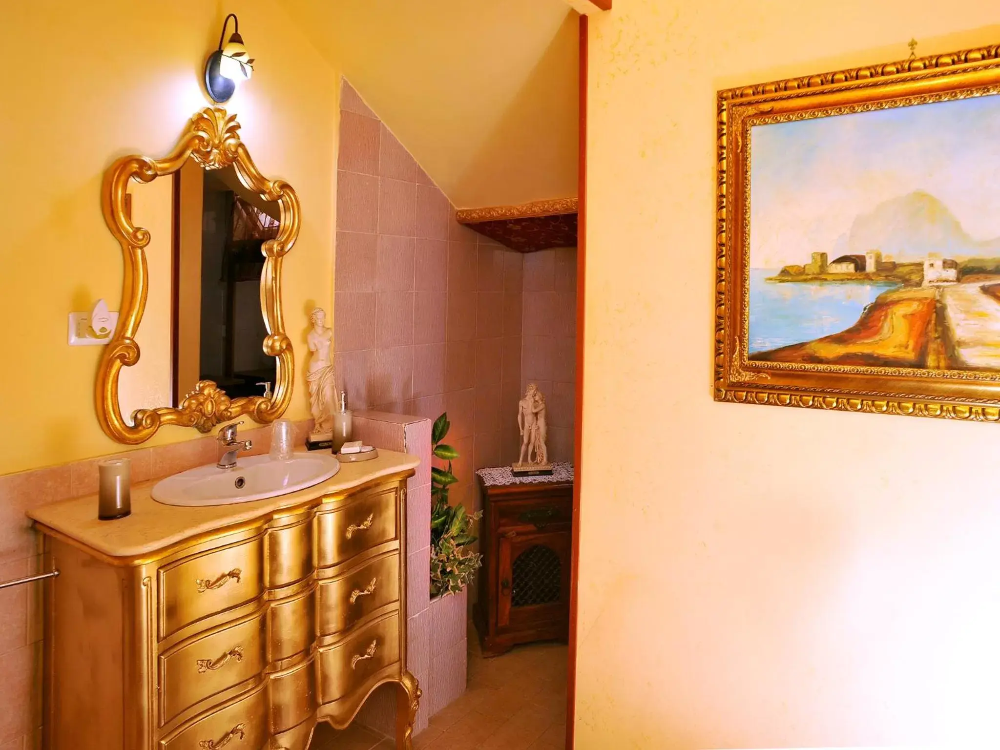 Bathroom in B&B La Dolce Vita - Luxury House