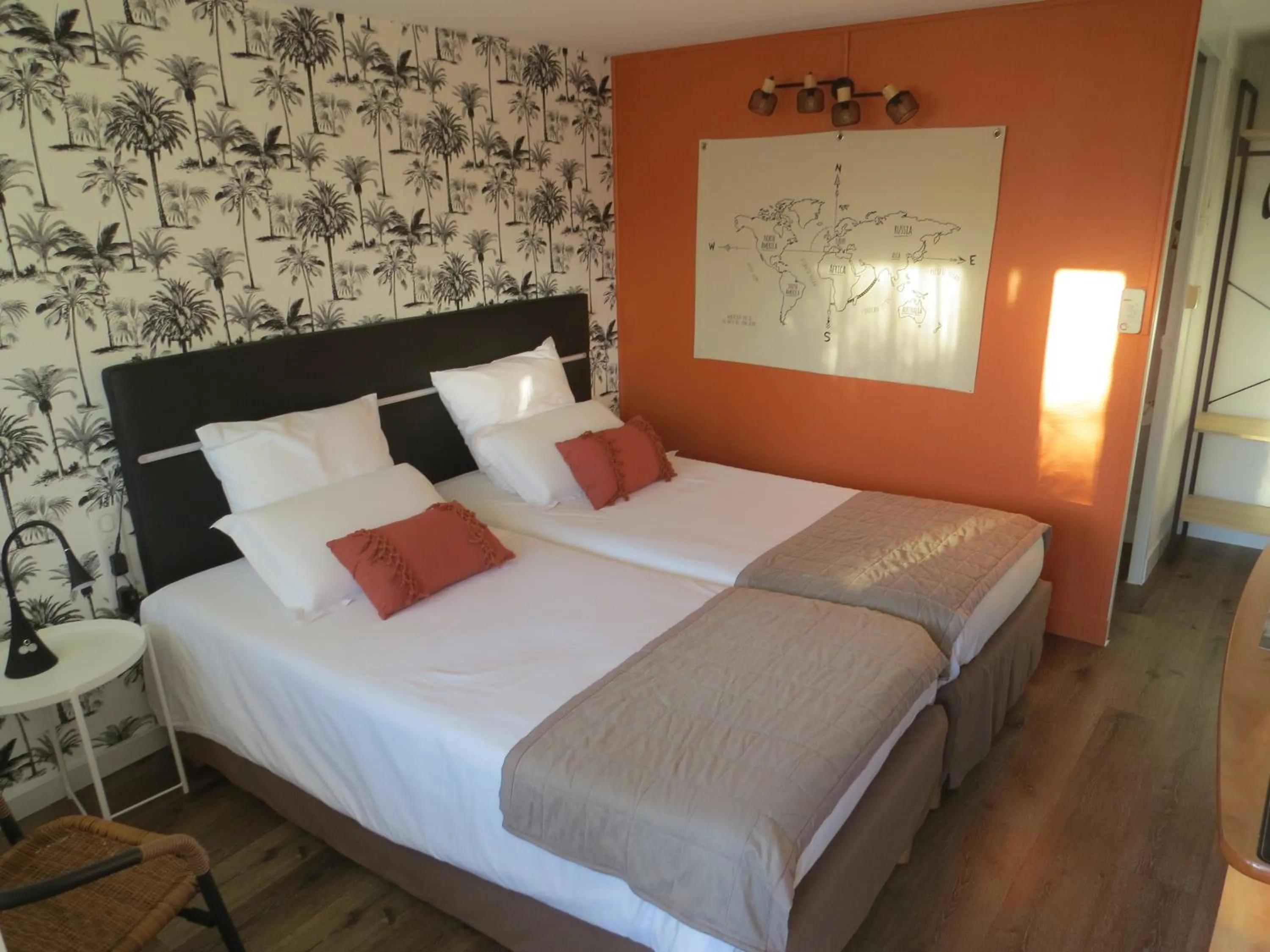 Photo of the whole room in Hôtel Kyriad Cap Sud