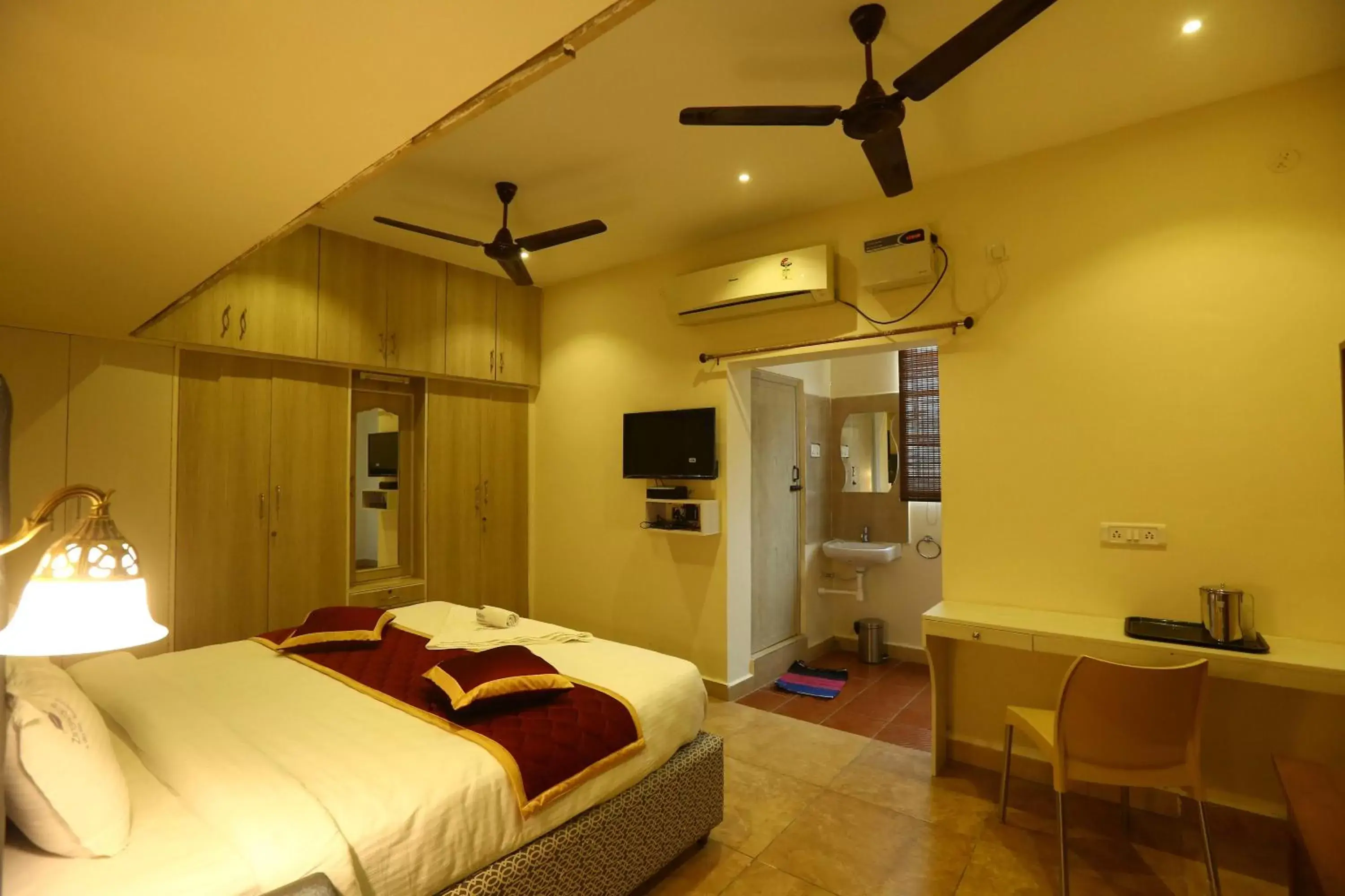 Family Room in Zingle Stay Airport Hotel Family Room in Zingle Stay Airport Hotel