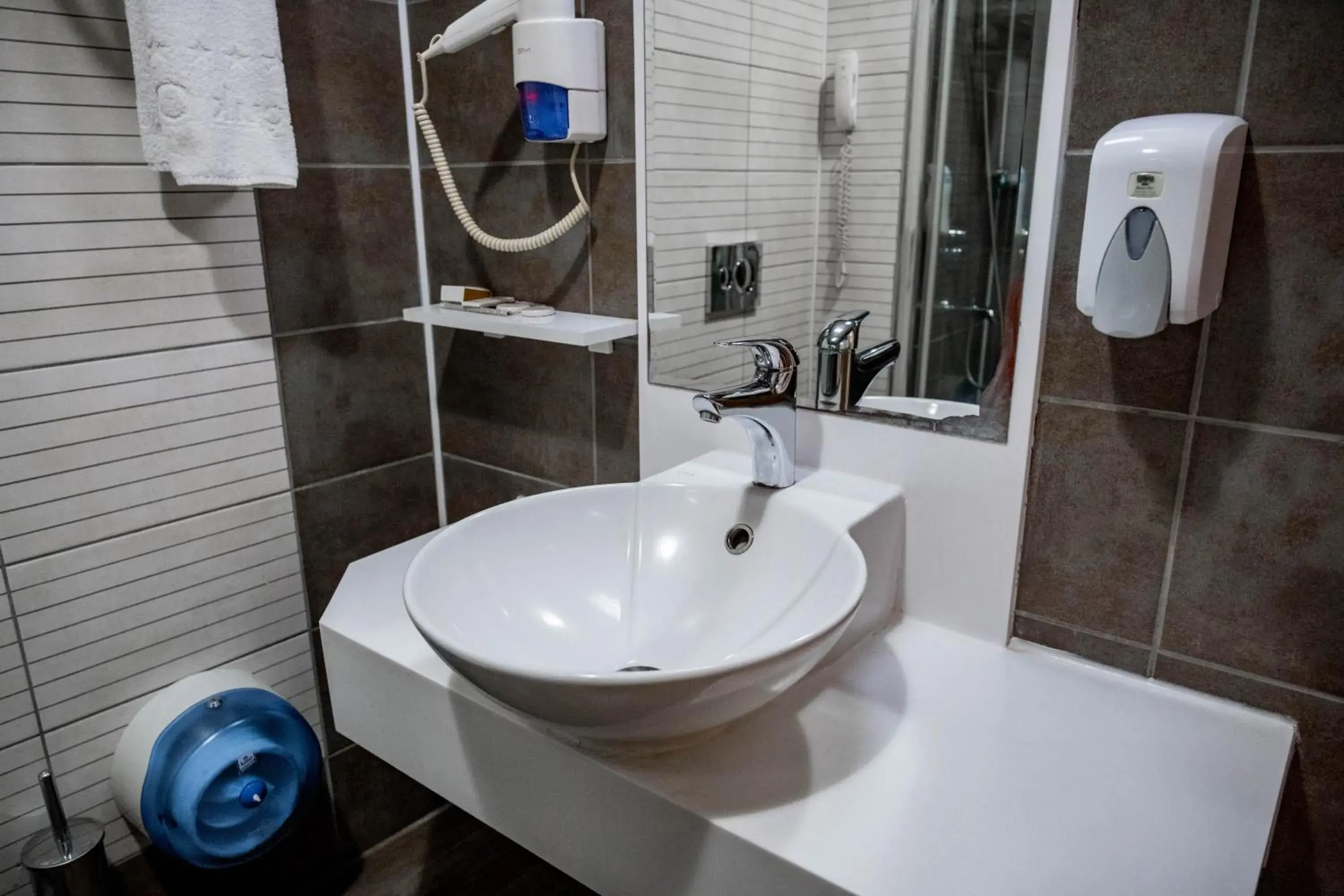 Bathroom in Selcuk Hotel Sems-i Tebrizi