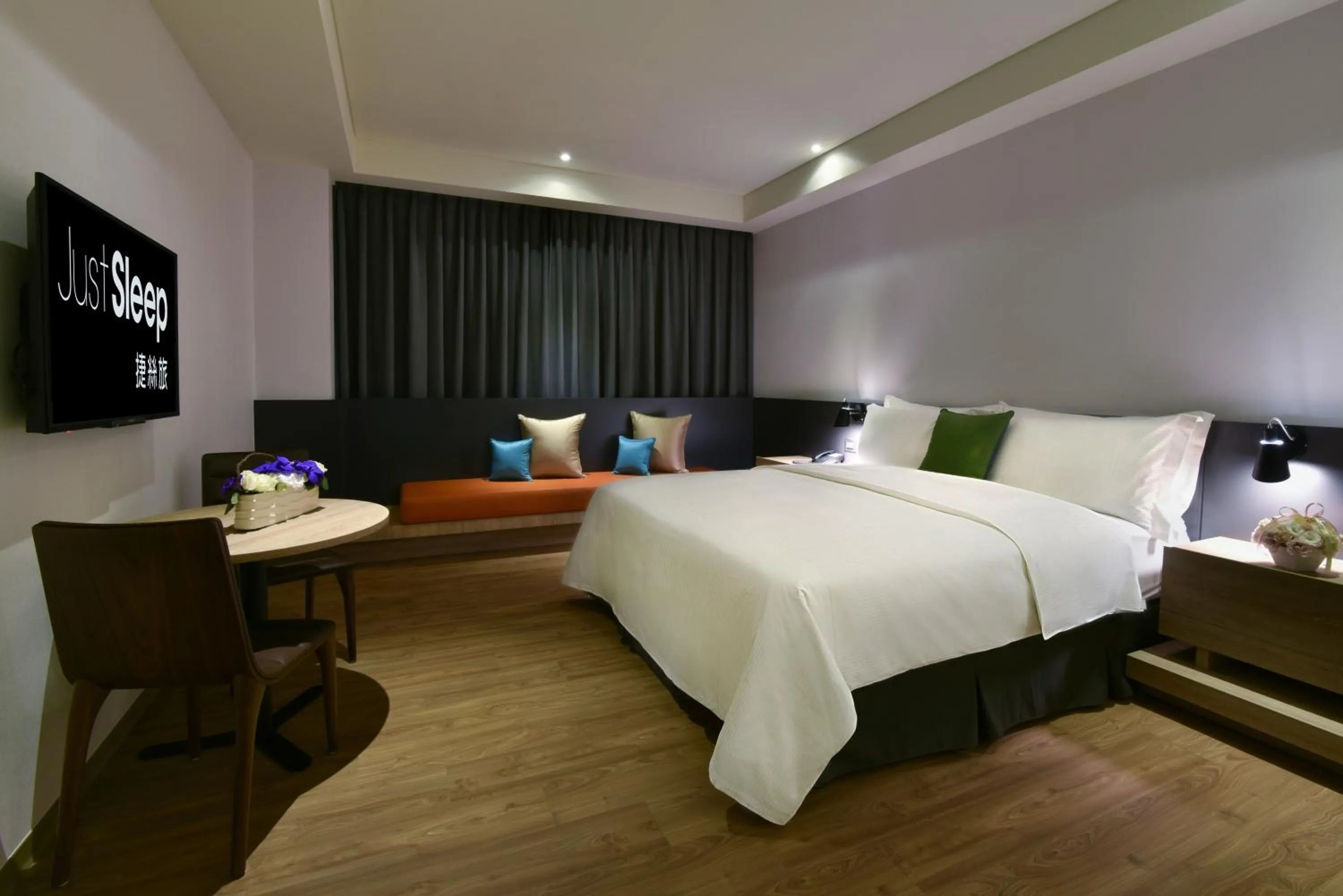 Bed in Just Sleep Kaohsiung Station