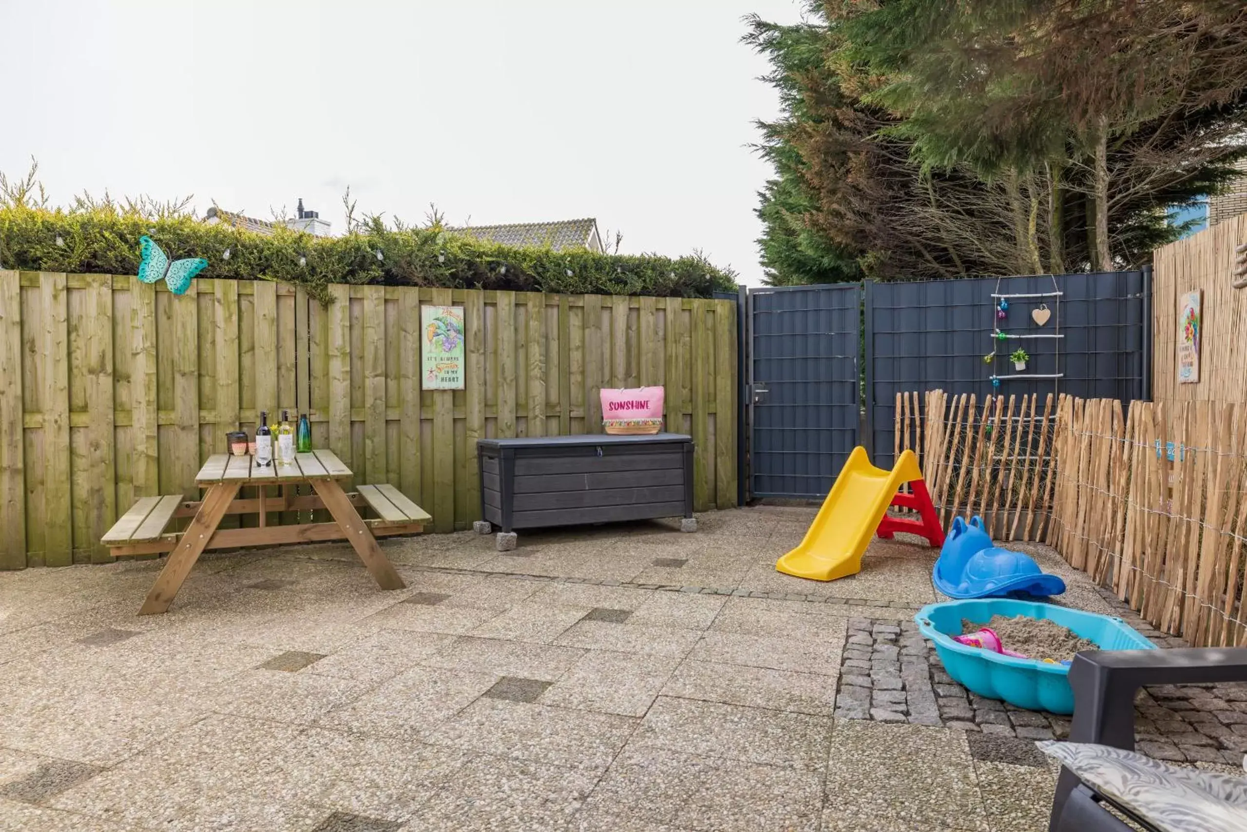 Children play ground, Children's Play Area in BeachHouse Oase aan Zee