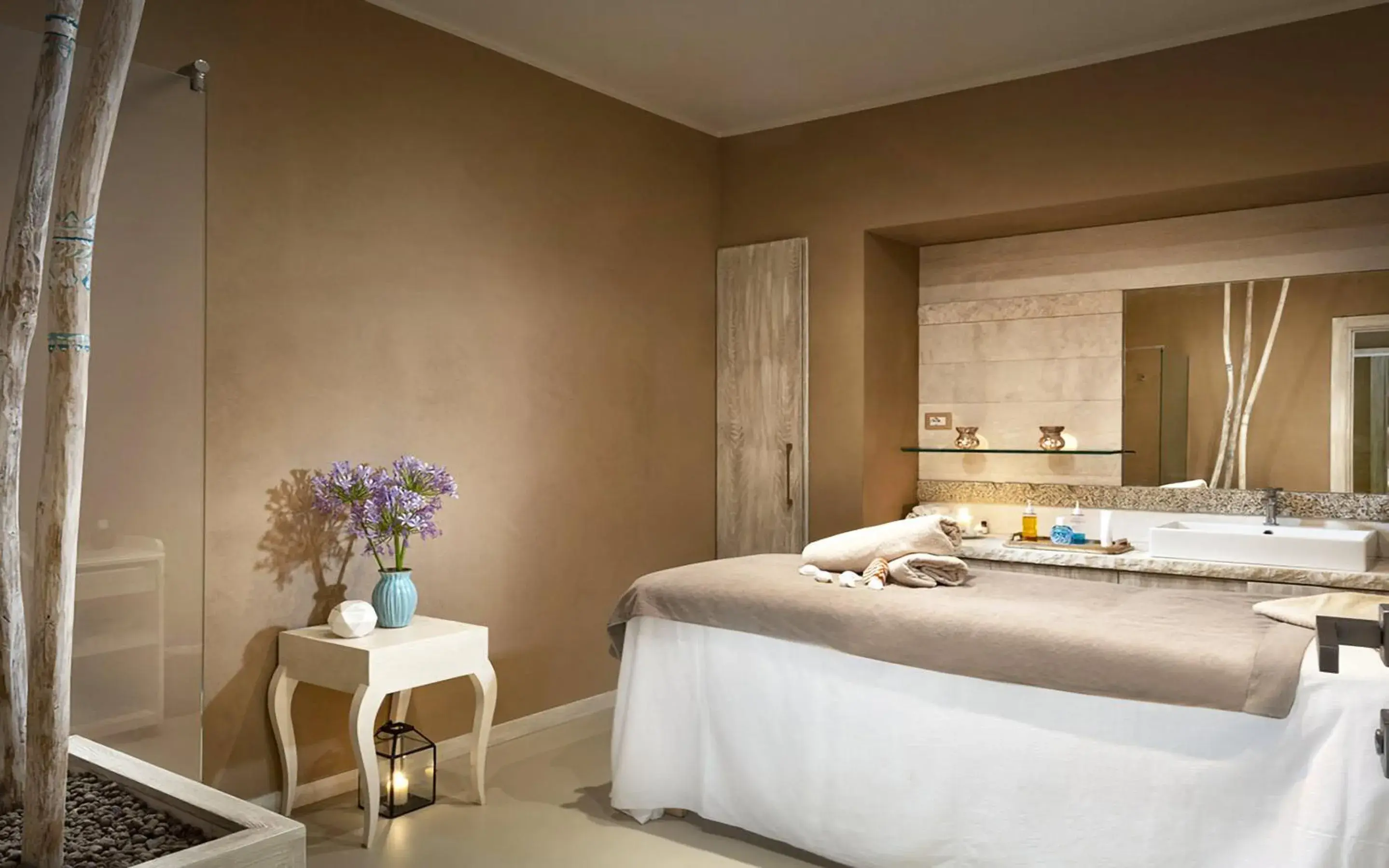 Massage in Baglioni Resort Sardinia - The Leading Hotels of the World