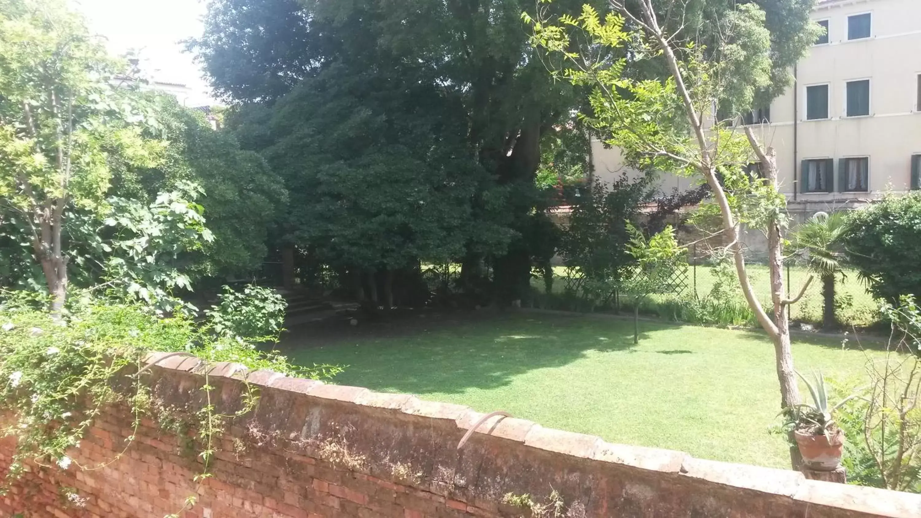 View (from property/room), Garden in Locanda Ca' del Brocchi