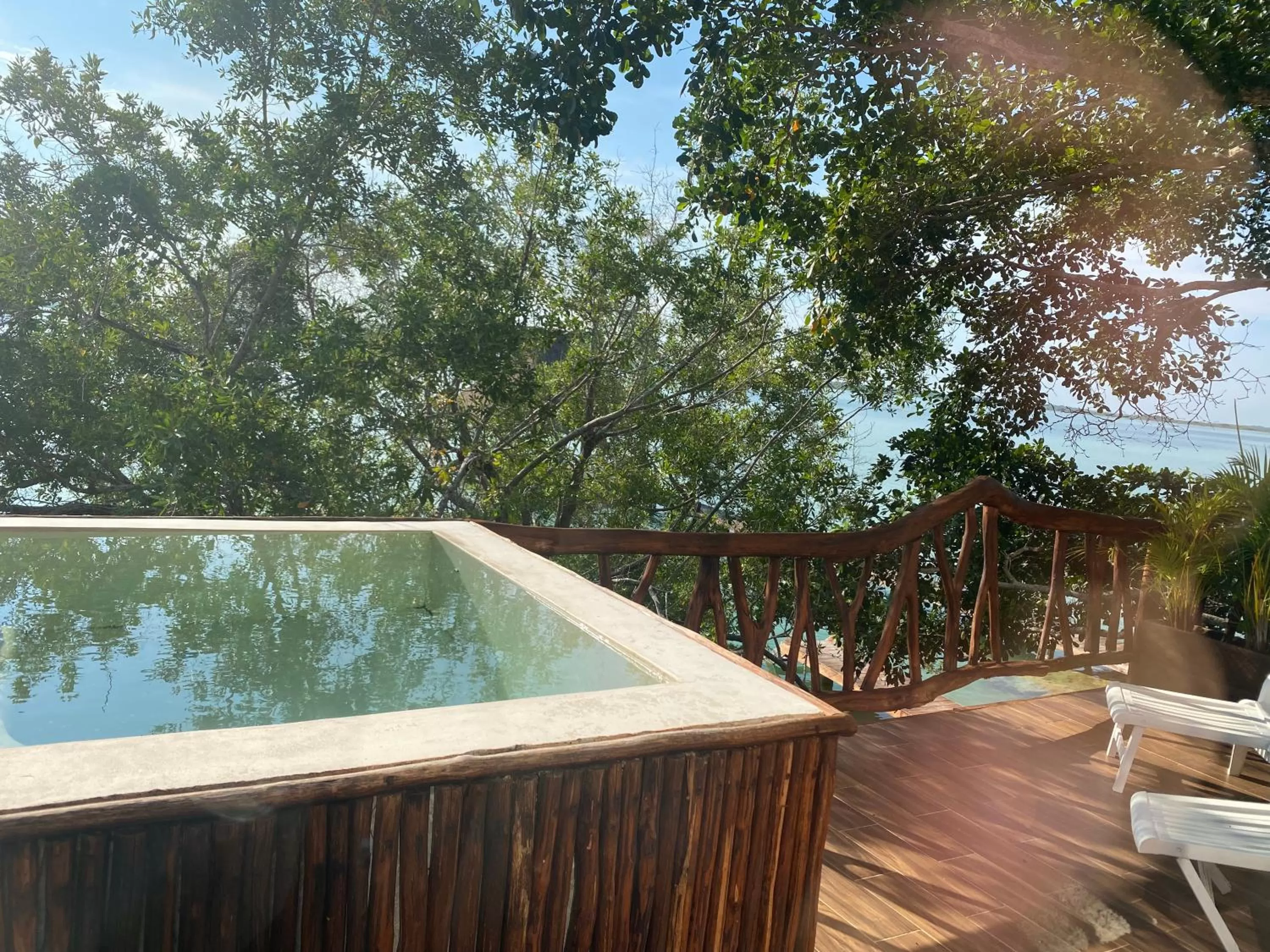 Swimming Pool in Xoot KaAna villa Amanecer