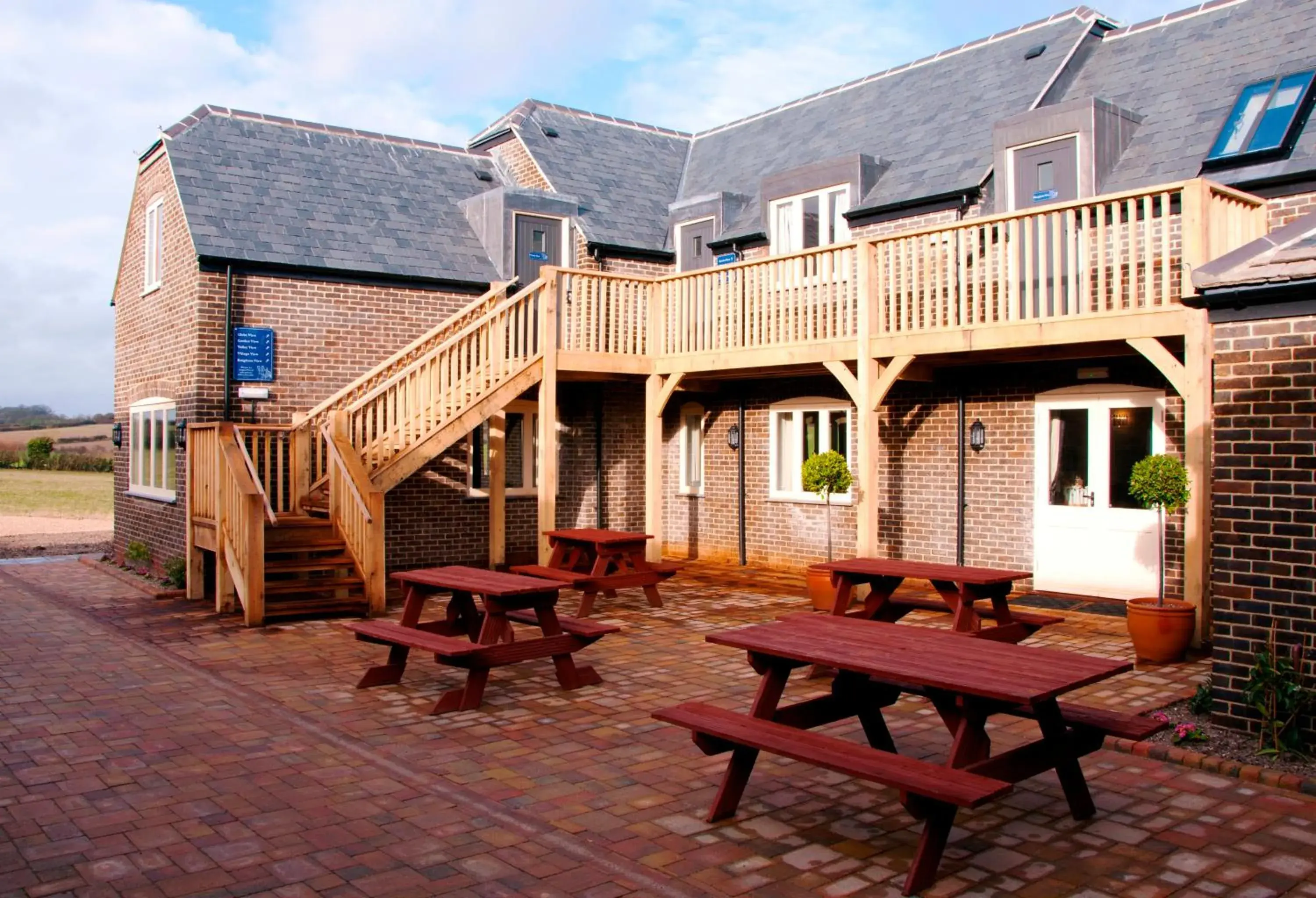 Patio, Property Building in New Inn - Dorchester