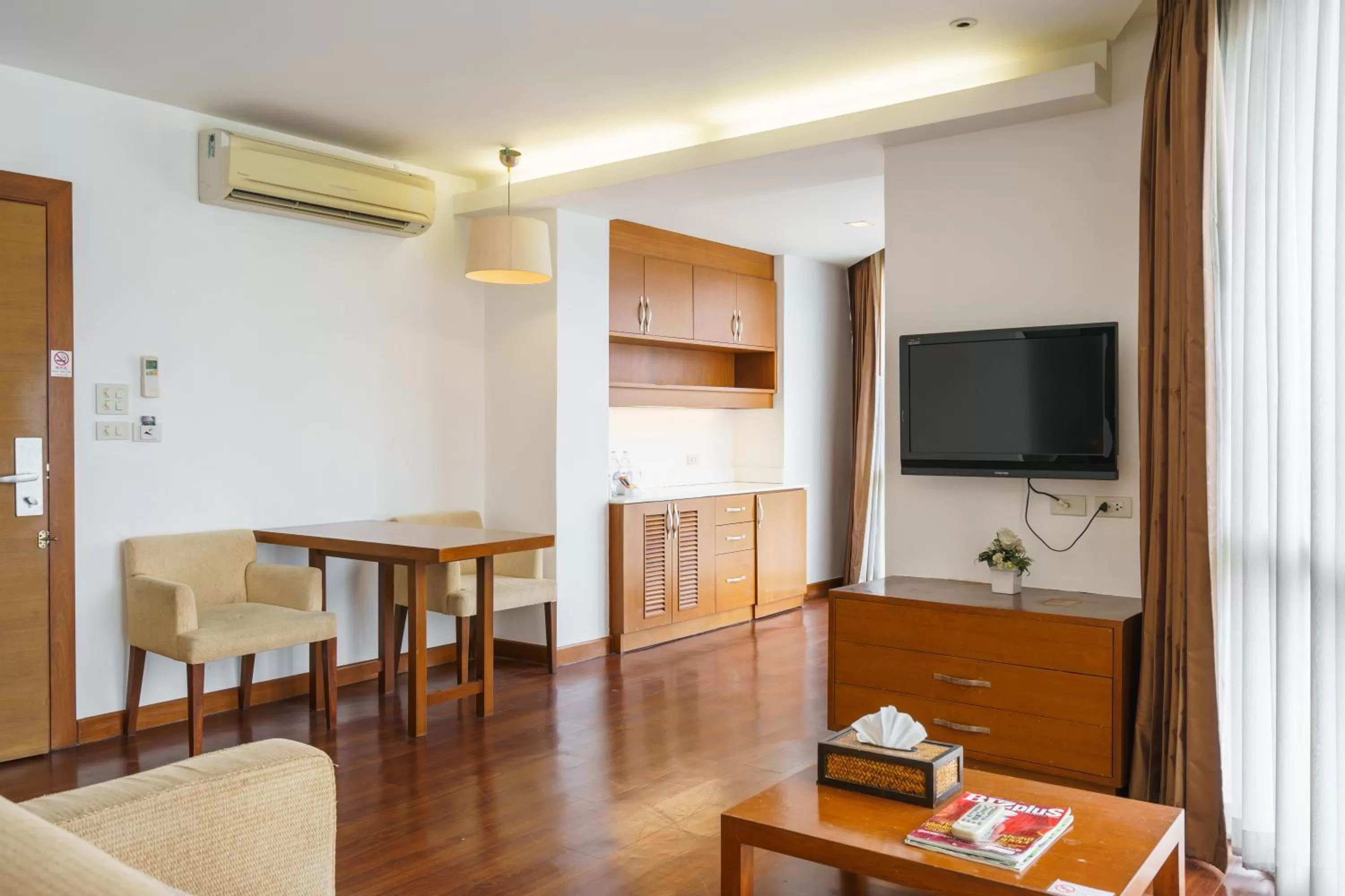 Kitchen or kitchenette in Lantana Resort Hotel Bangkok