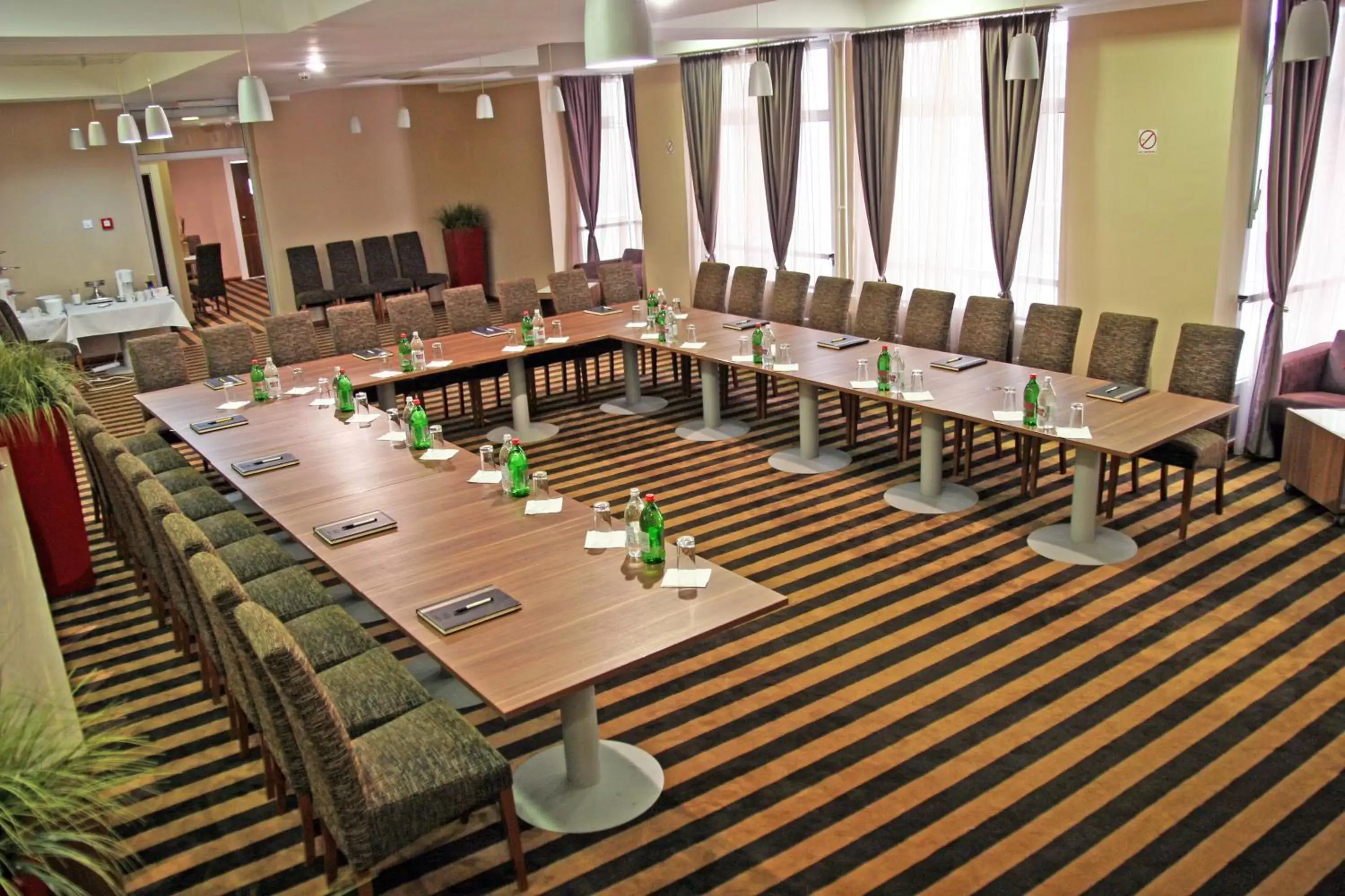 Business facilities in Balkan Hotel Garni