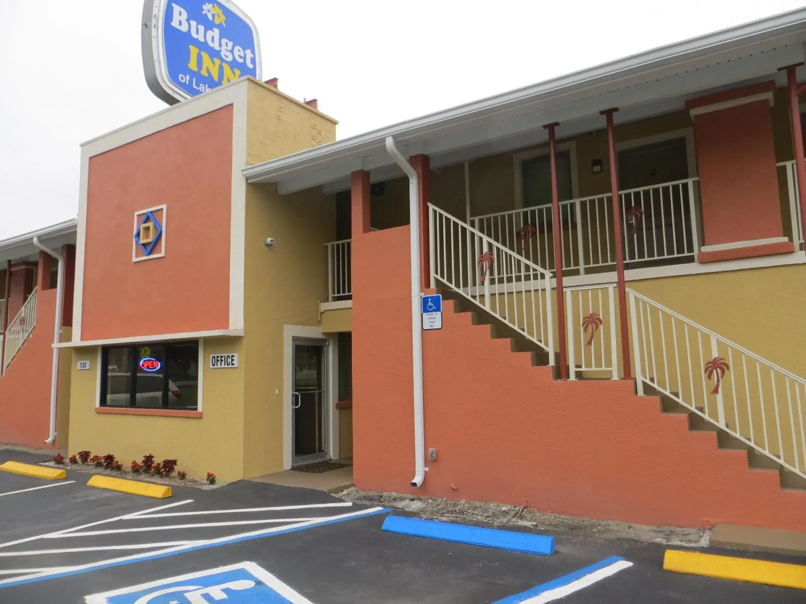 Facade/entrance, Property Building in Budget Inn Lake Wales