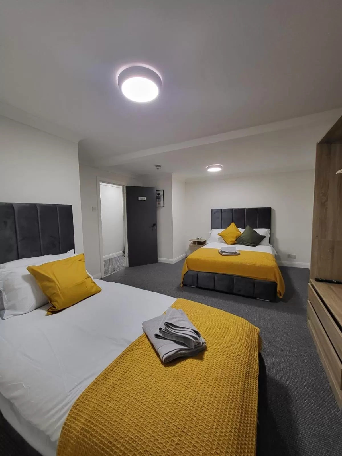 Bed in Woodford Hotel