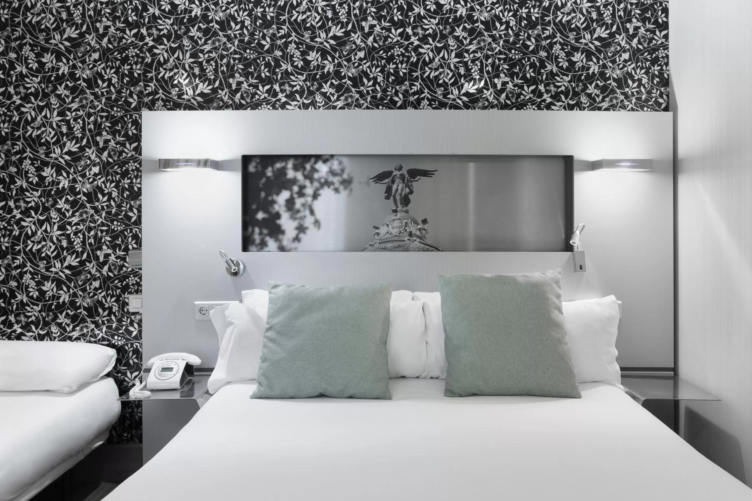 Bed in Petit Palace Plaza Mayor