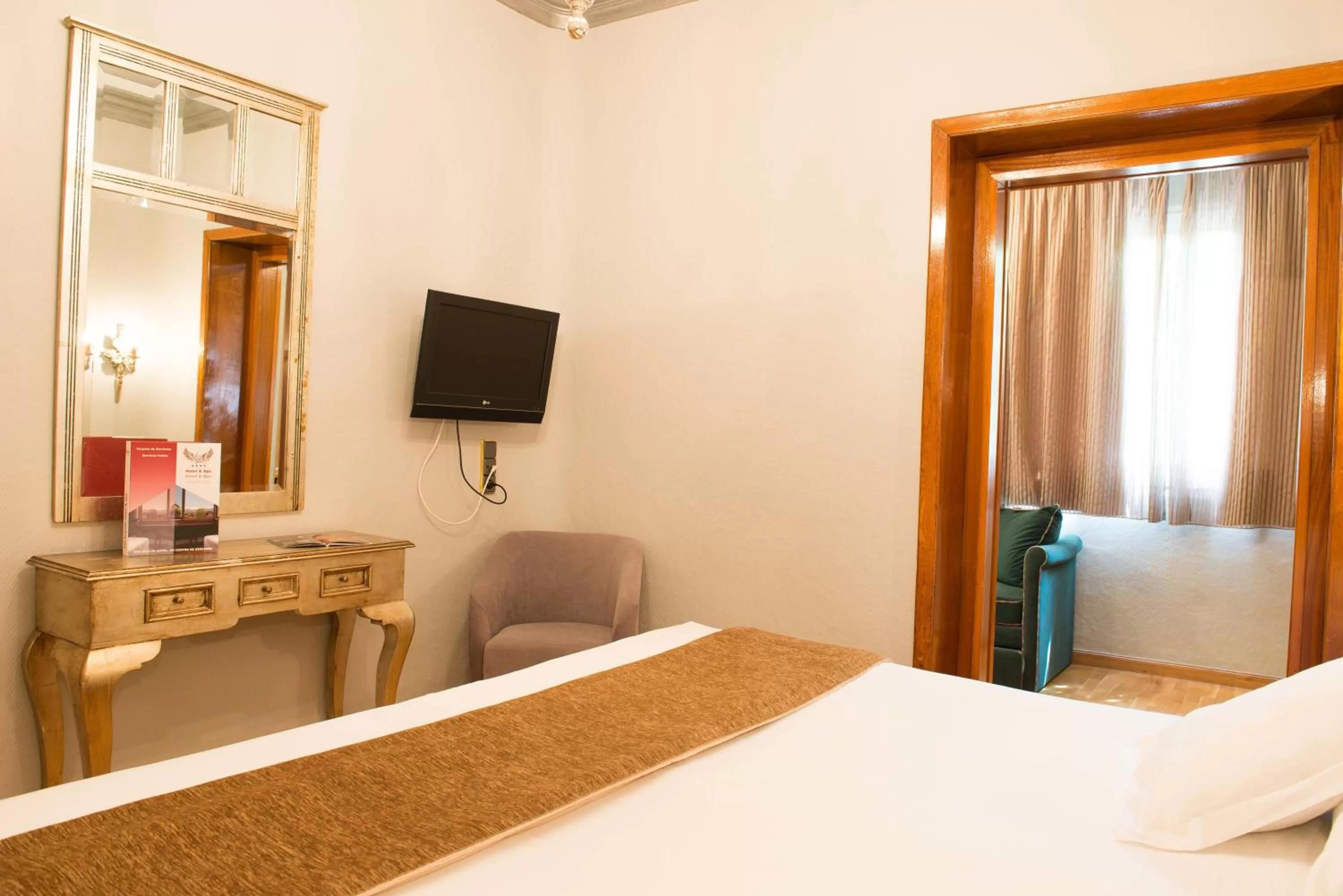 Bed in Hotel Los Angeles Granada