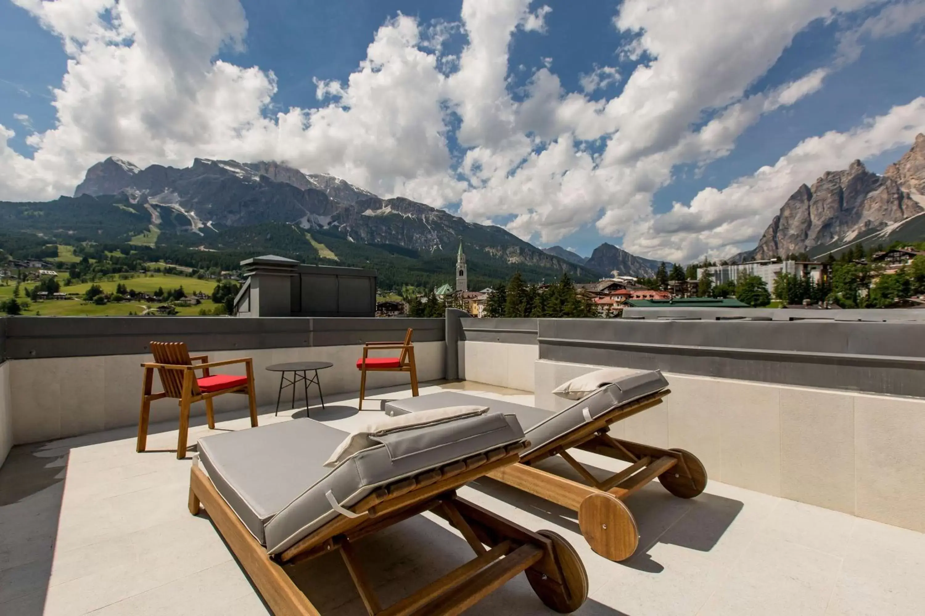 Photo of the whole room, Mountain View in Grand Hotel Savoia Cortina d'Ampezzo, A Radisson Collection Hotel