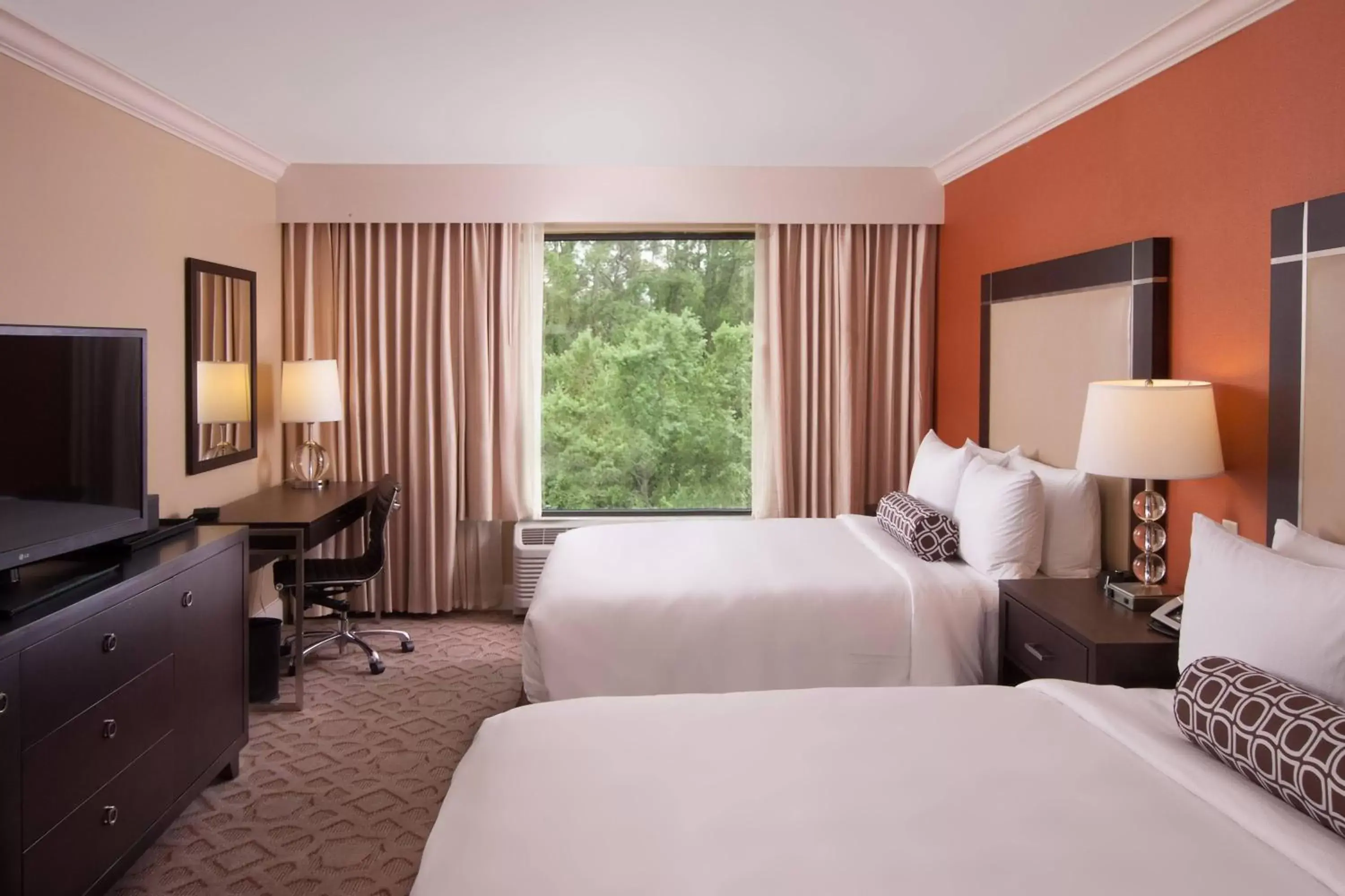 Queen Room with Two Queen Beds in Delta Hotels by Marriott Orlando Lake Buena Vista