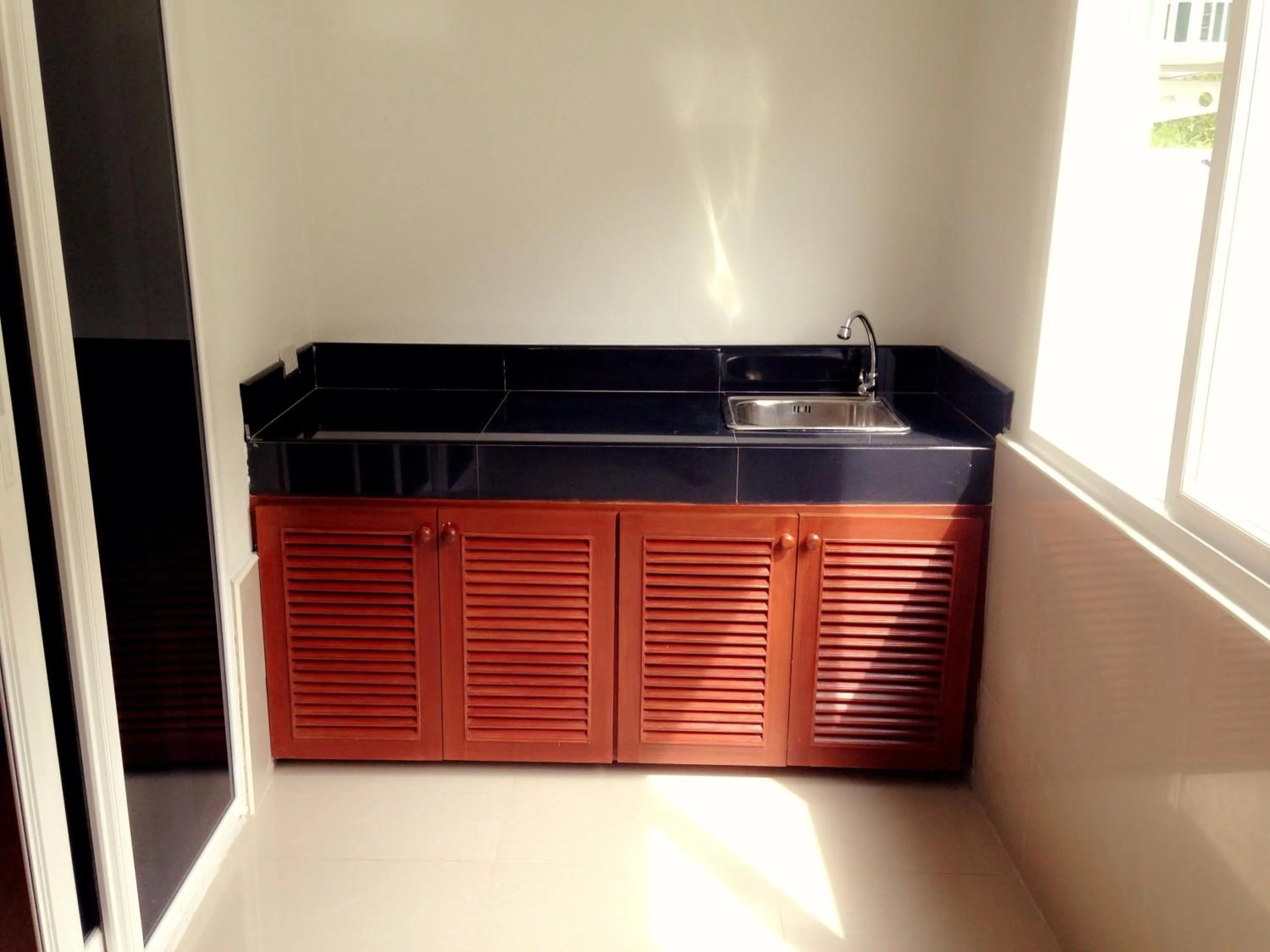 Kitchen or kitchenette in Siray House