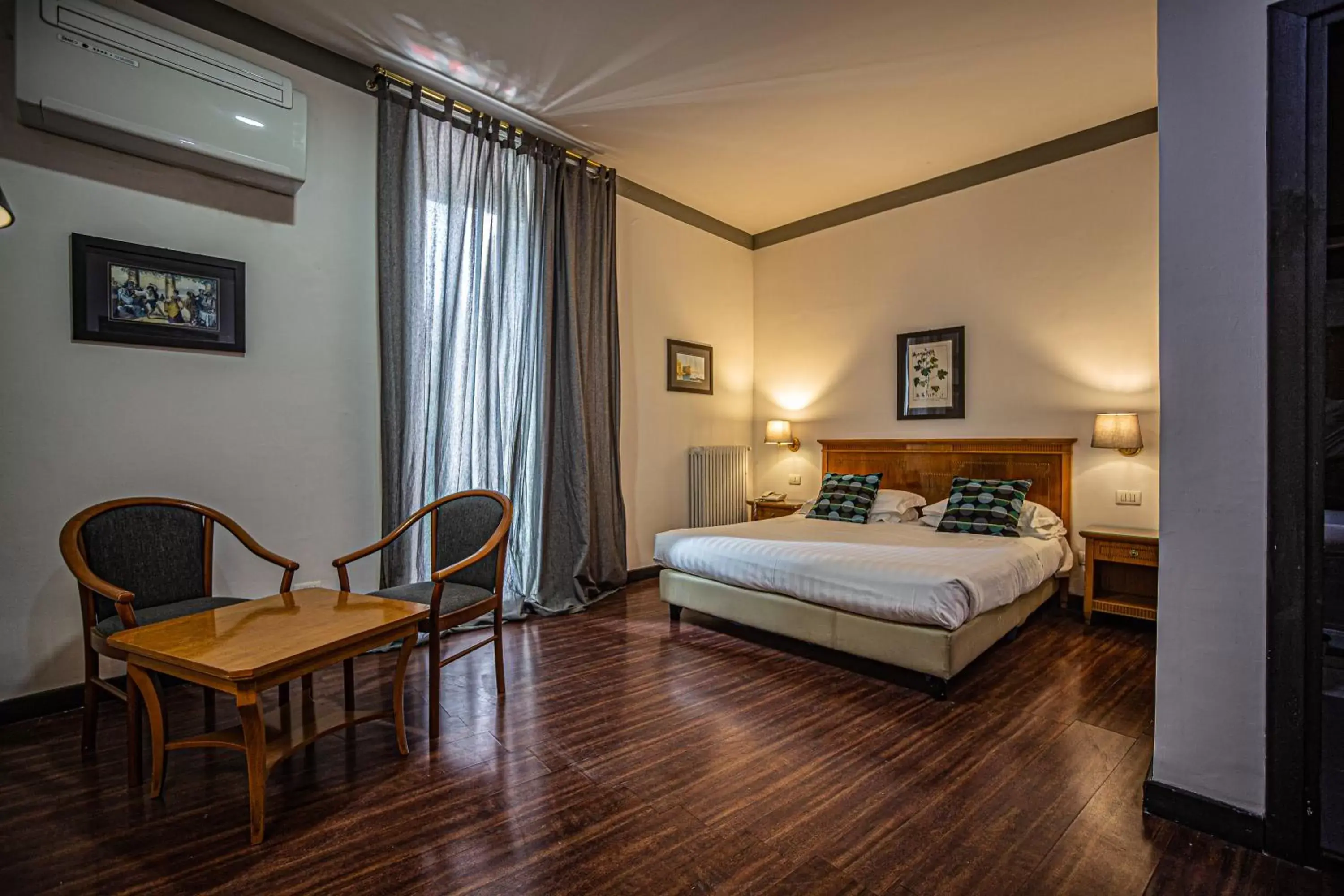 Bedroom, Bed in Hotel del Real Orto Botanico