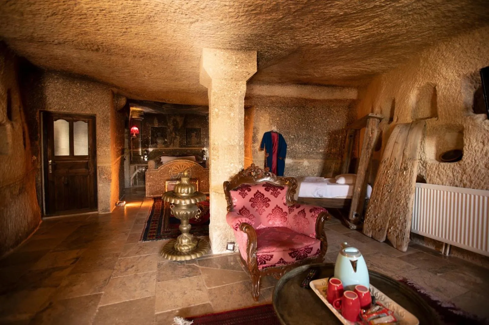 Massage in Antique Terrace Cave Suites