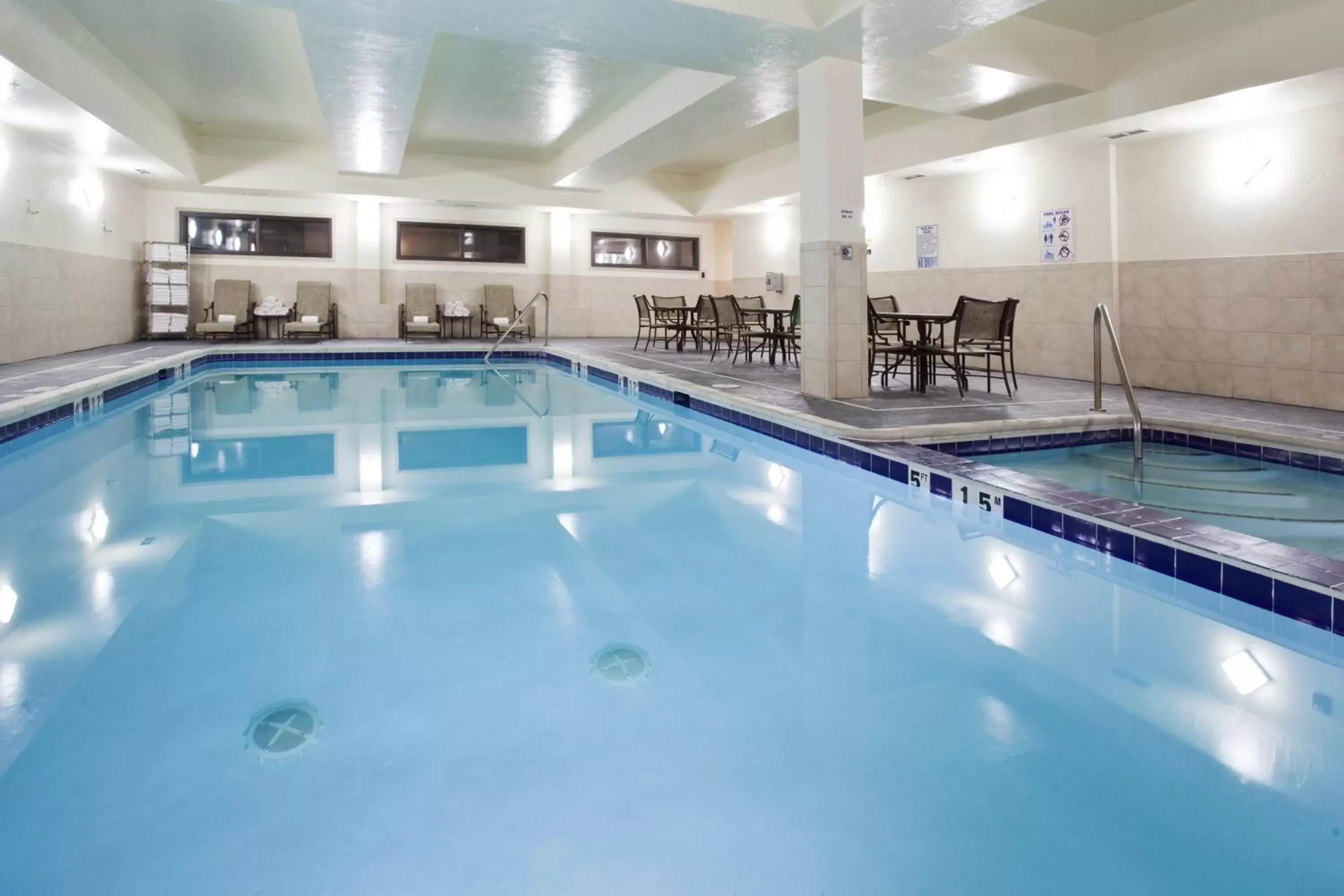 Swimming Pool in Holiday Inn Denver-Parker-E470/Parker Road, an IHG Hotel