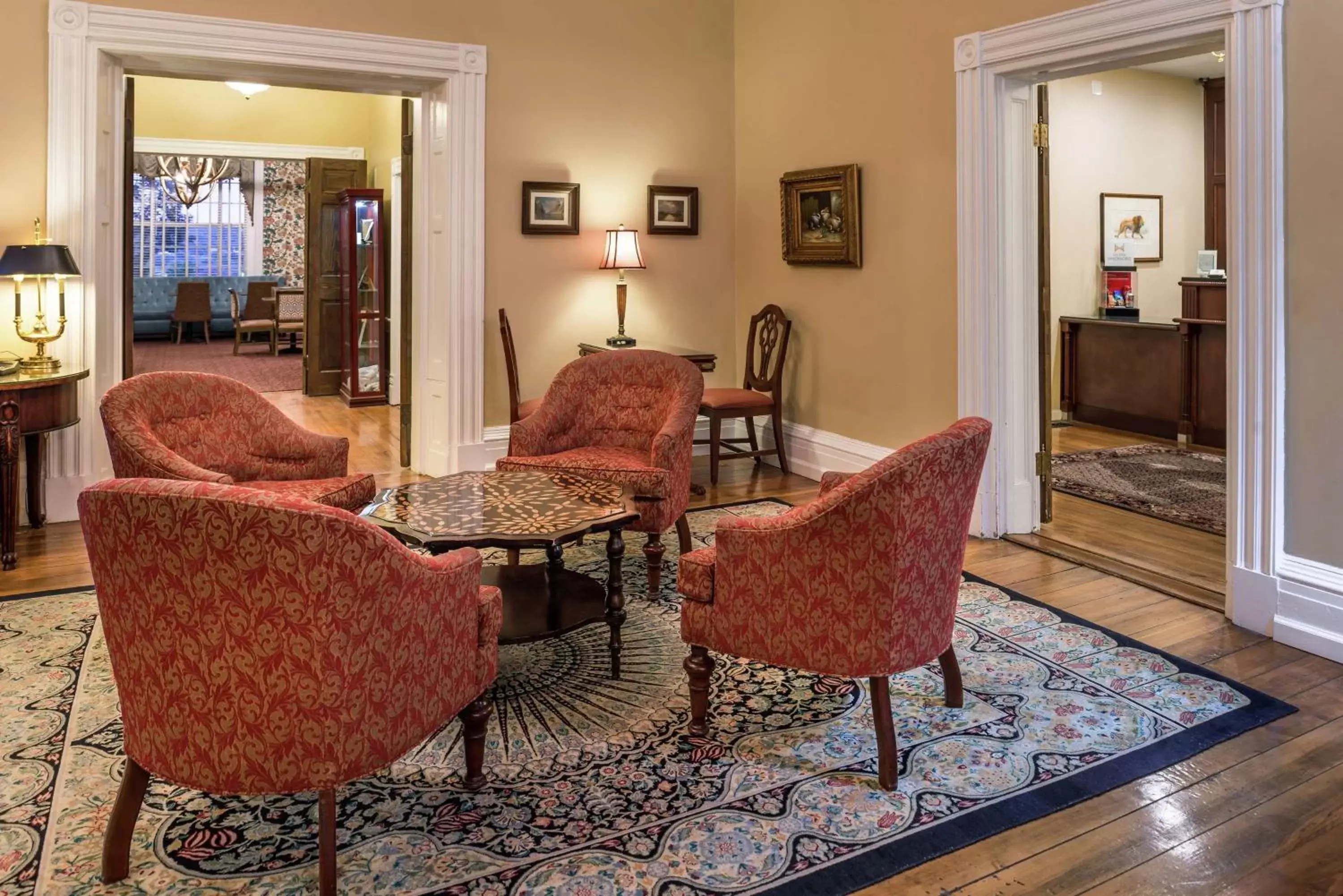 Lobby or reception, Lounge/Bar in Hampton Inn Lexington Historic Area