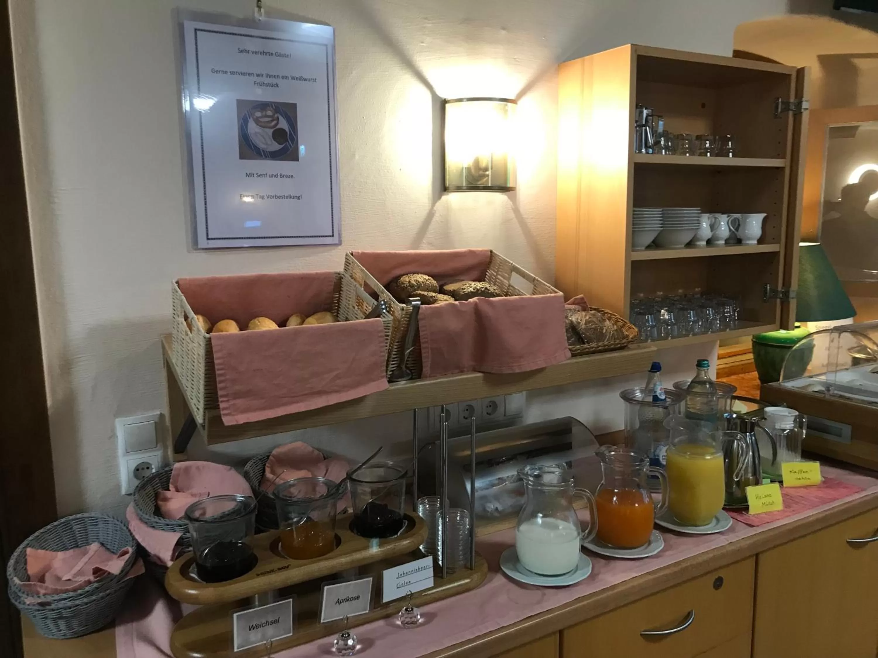 Breakfast in Im Gewölbe