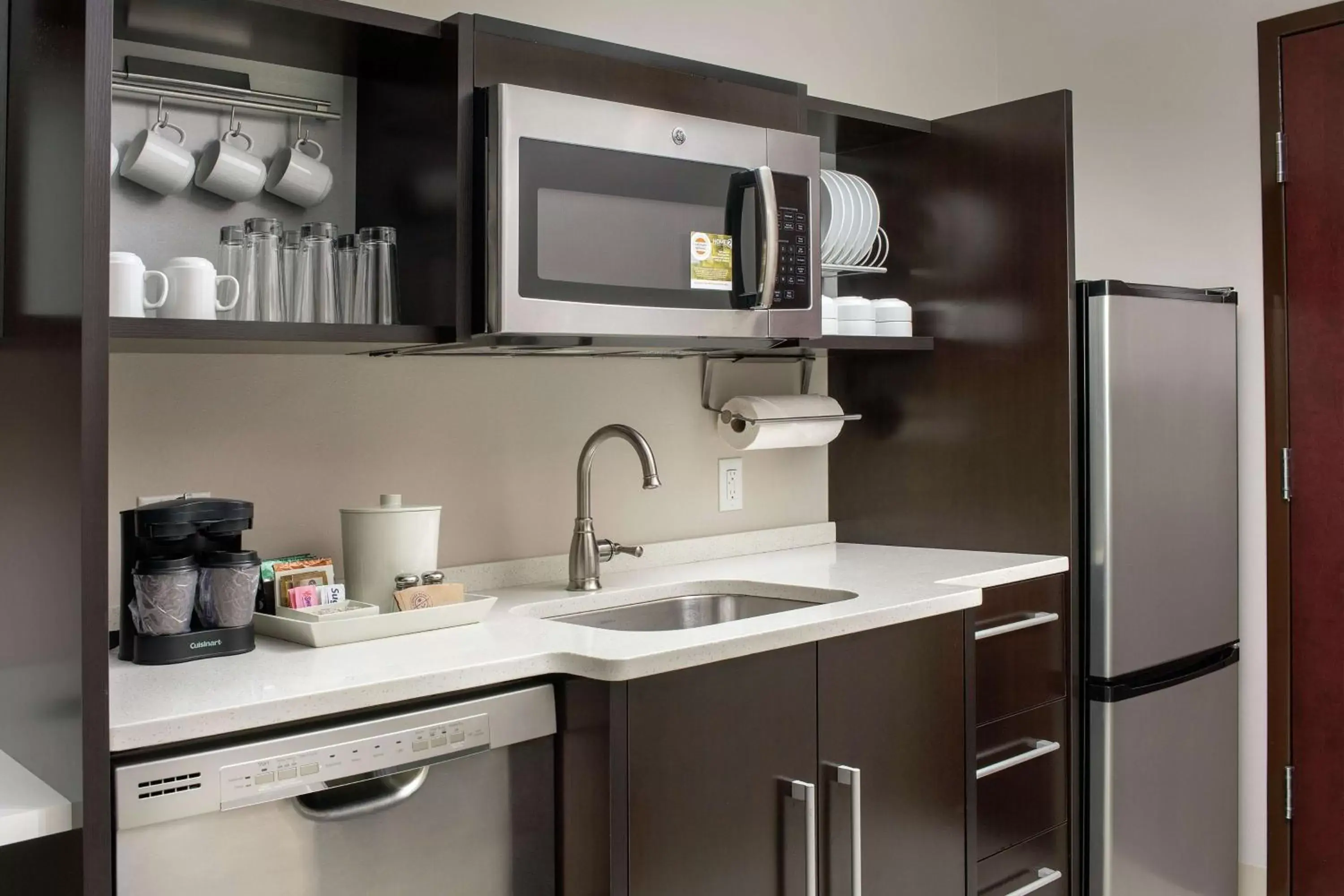 Kitchen or kitchenette, Kitchen/Kitchenette in Home2 Suites by Hilton Lake City
