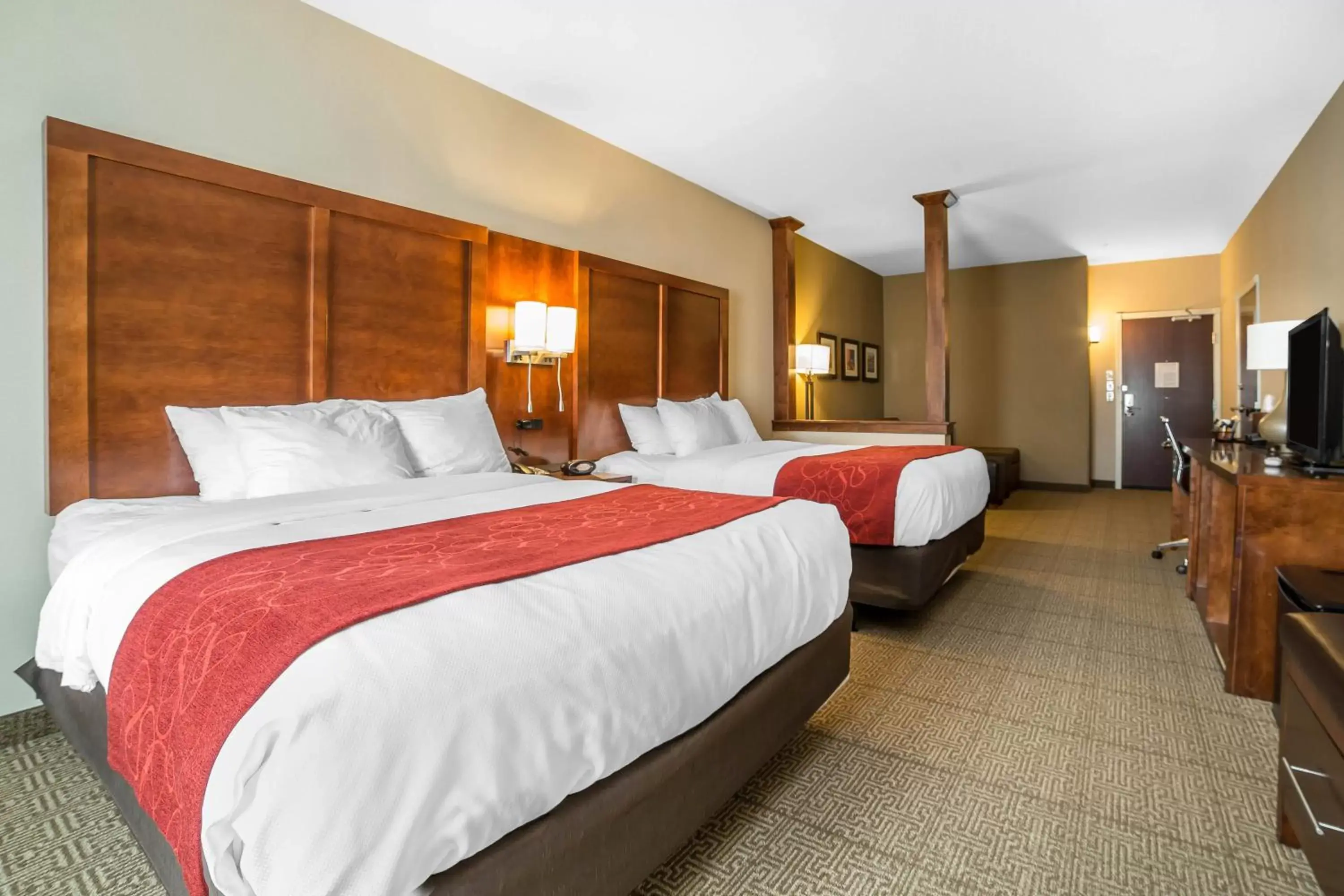 Bedroom, Bed in Comfort Suites Moab near Arches National Park