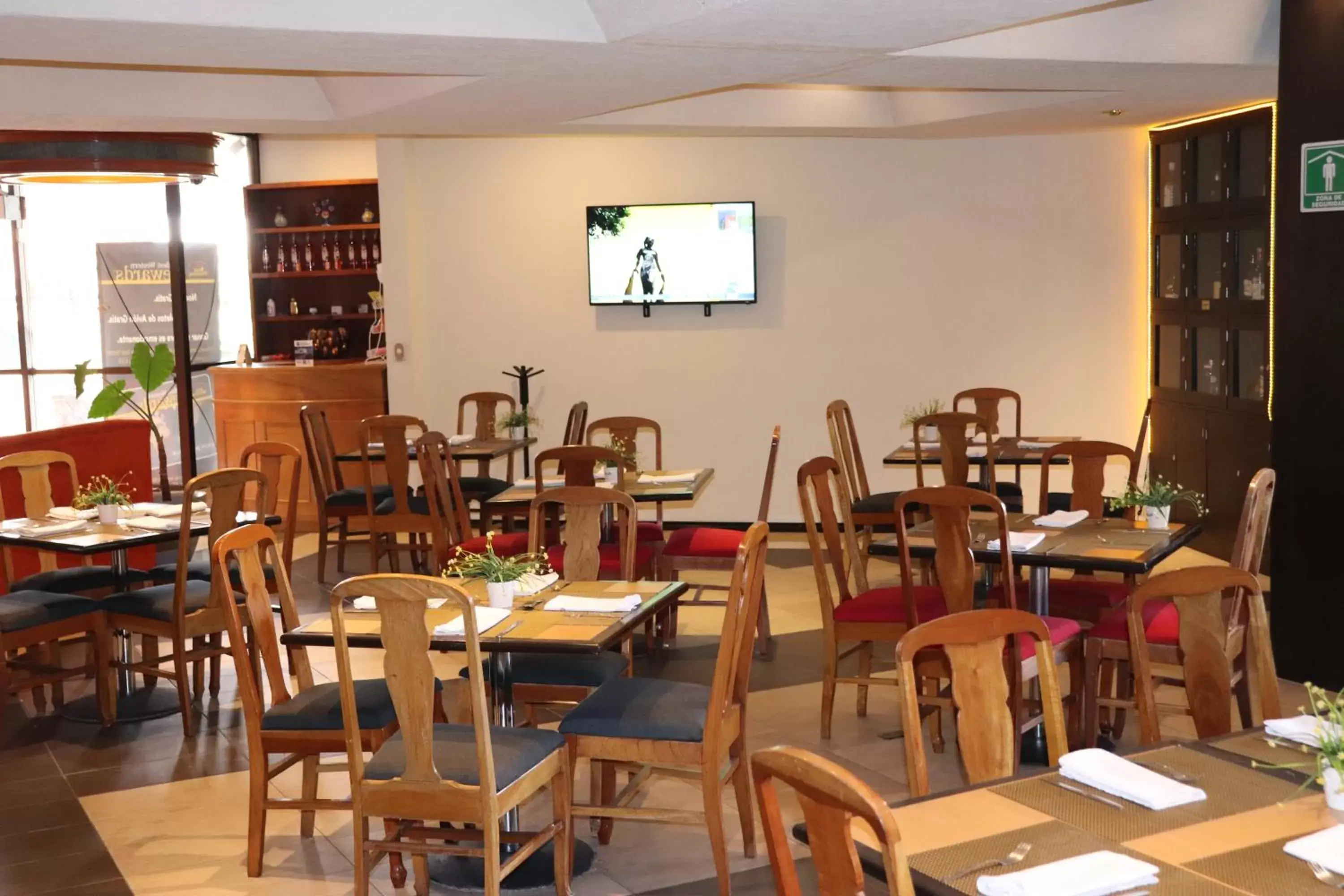 Food and drinks in Best Western Plus Gran Marques Food and drinks in Best Western Plus Gran Marques