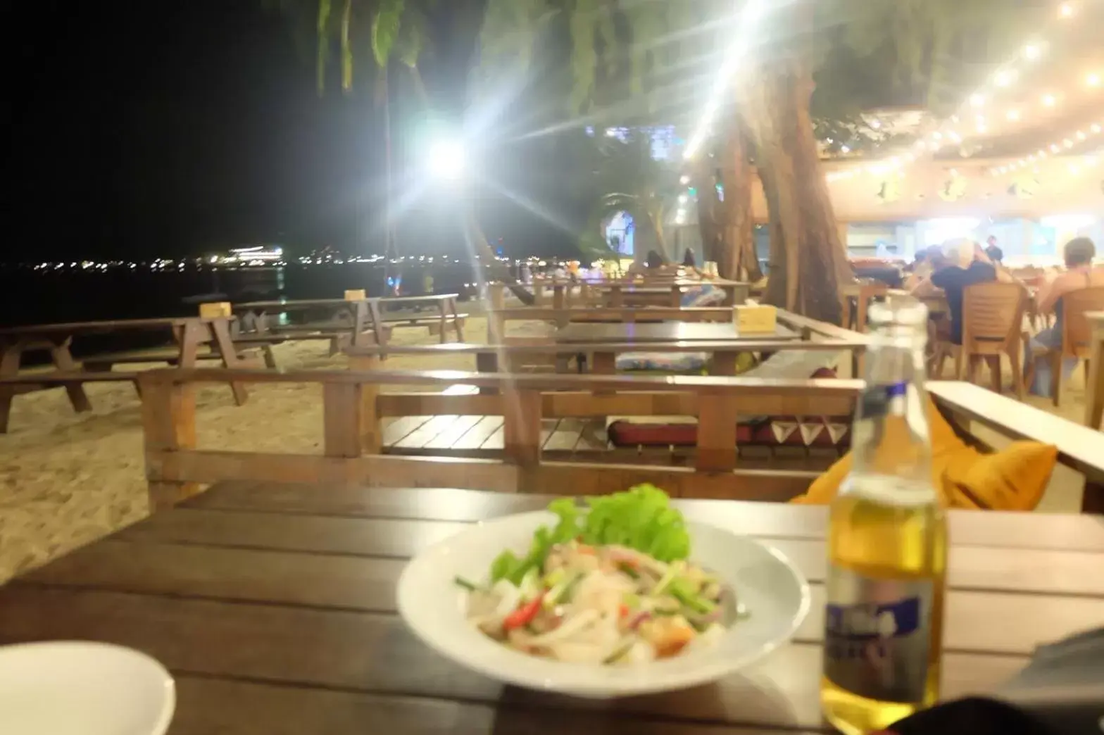 Restaurant/Places to Eat in Flora I Talay