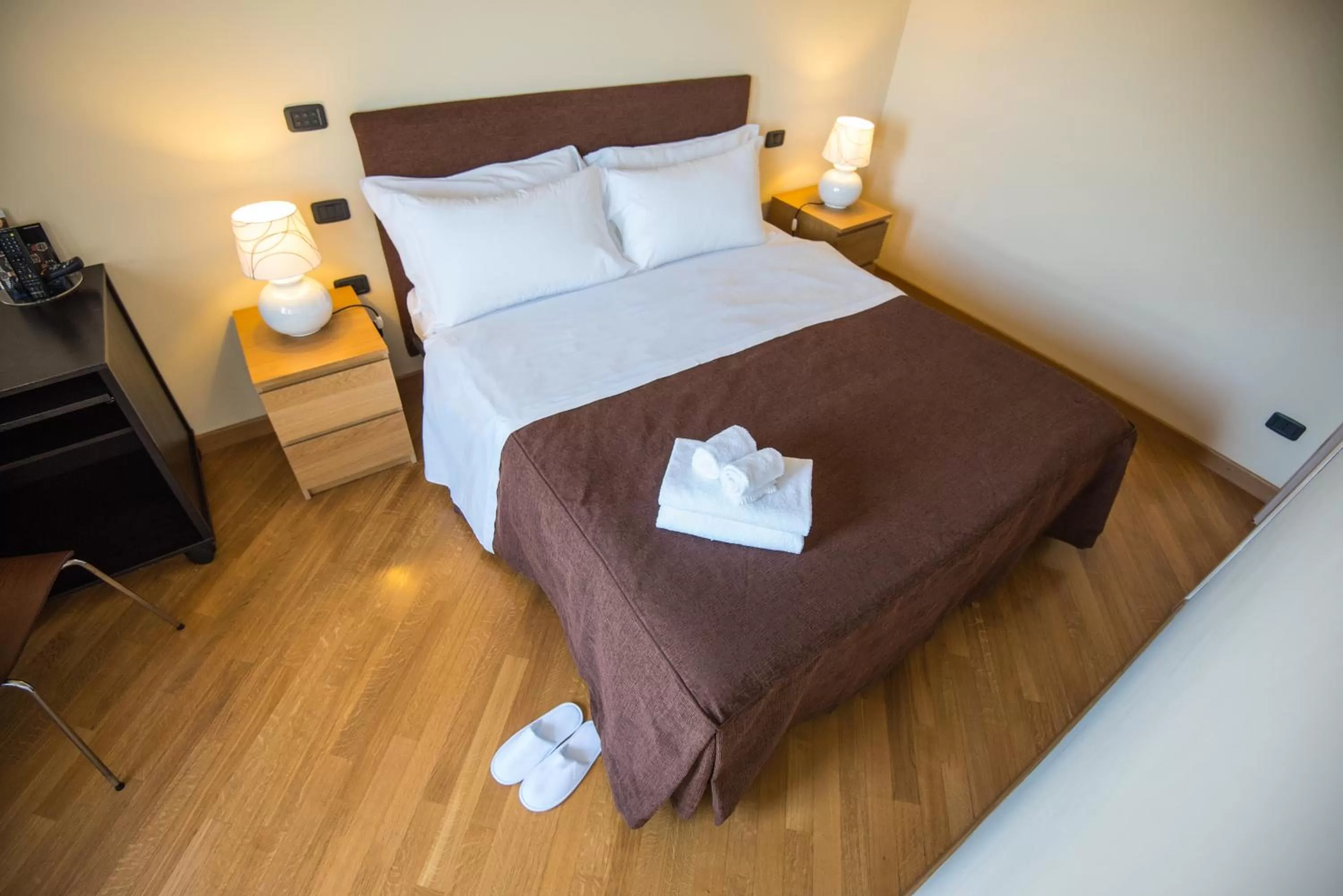 Bed, Room Photo in Corvetto Residence Porto Di Mare