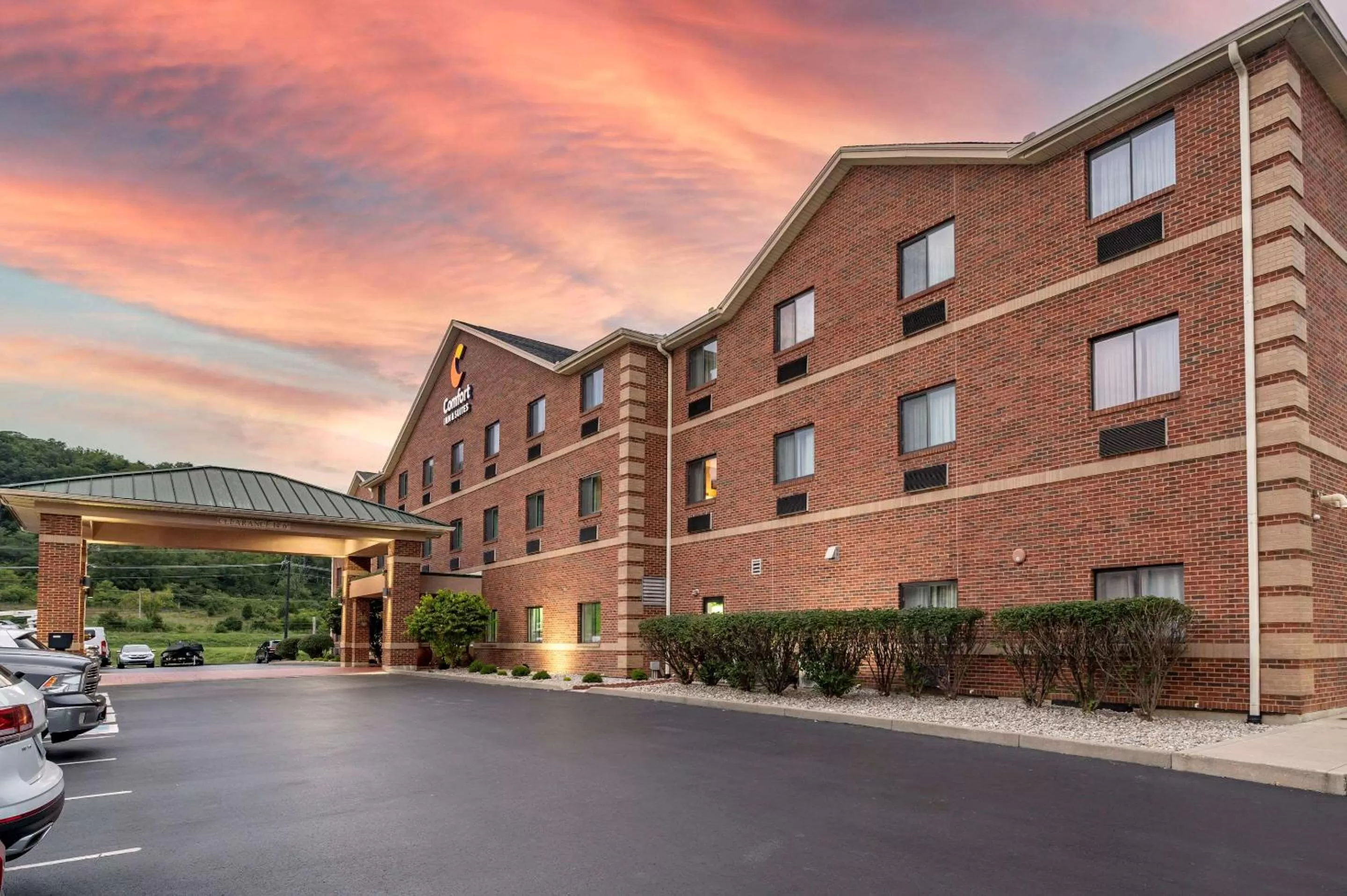 Property building in Comfort Inn & Suites Lawrenceburg