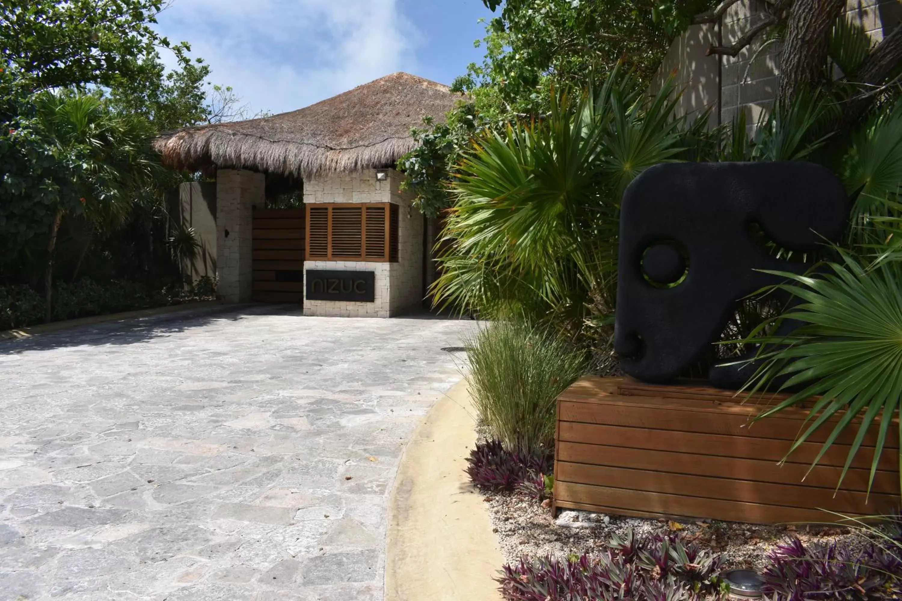 Facade/entrance, Property Building in Nizuc Resort & Spa