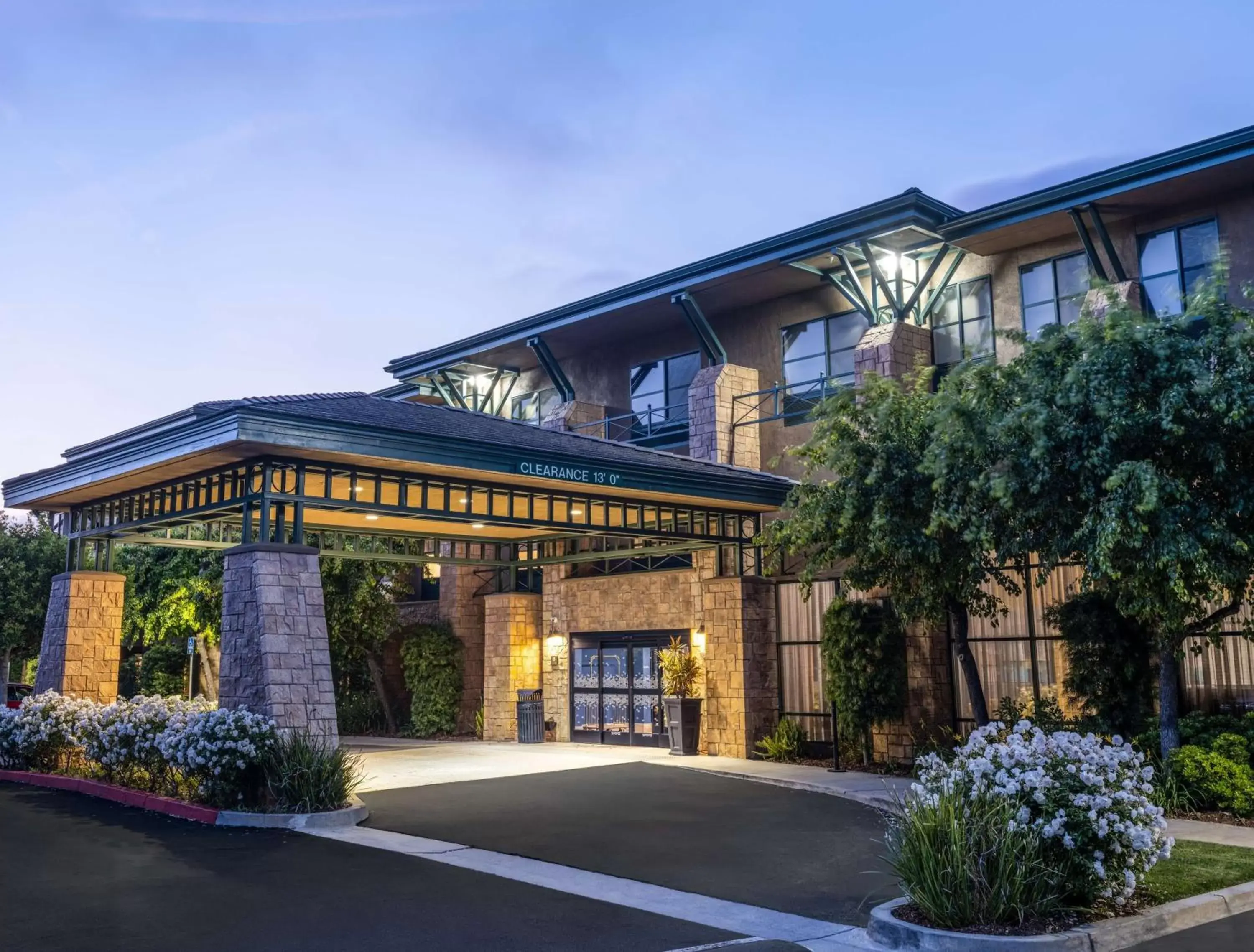 Property Building in Hampton Inn & Suites Agoura Hills