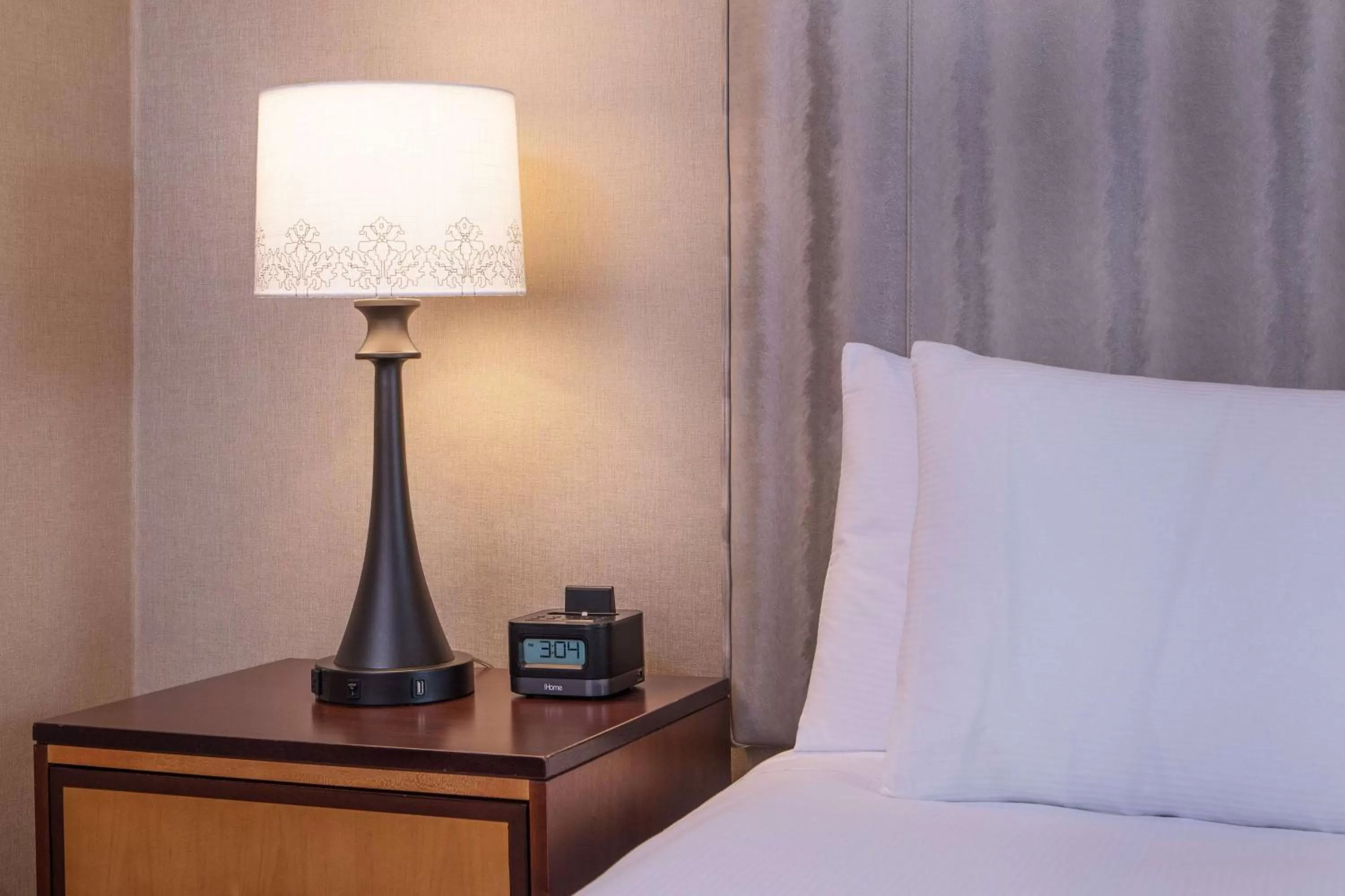 Bedroom, Bed in Hilton Wilmington/Christiana