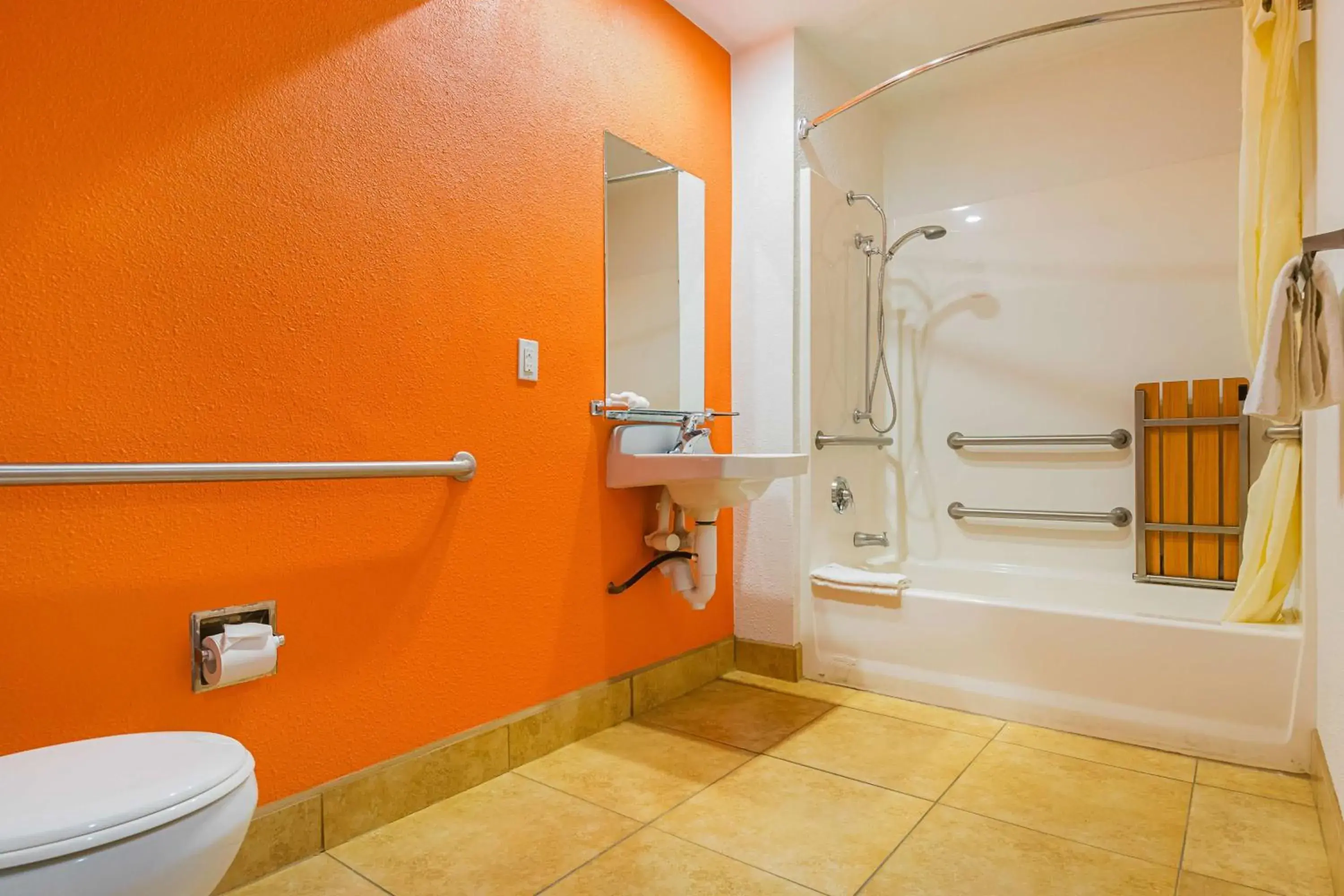 Bathroom in Motel 6 Lost Hills / Buttonwillow Racetrack