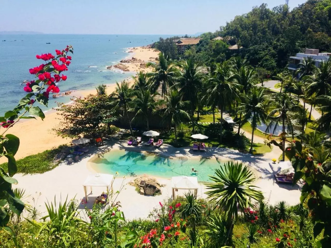 Beach, Pool View in Casa Marina Resort