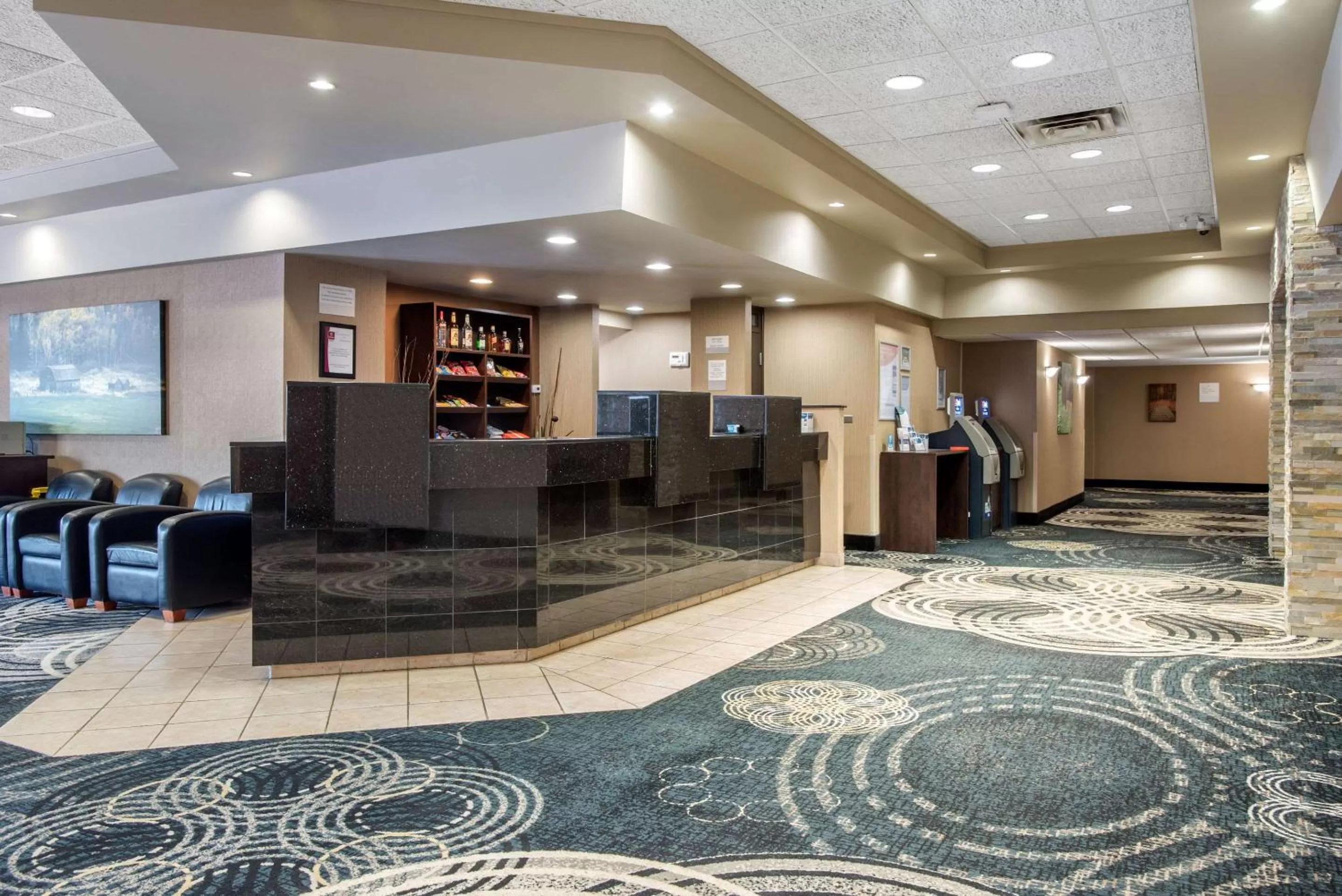 Lobby or reception in Clarion Hotel & Suites