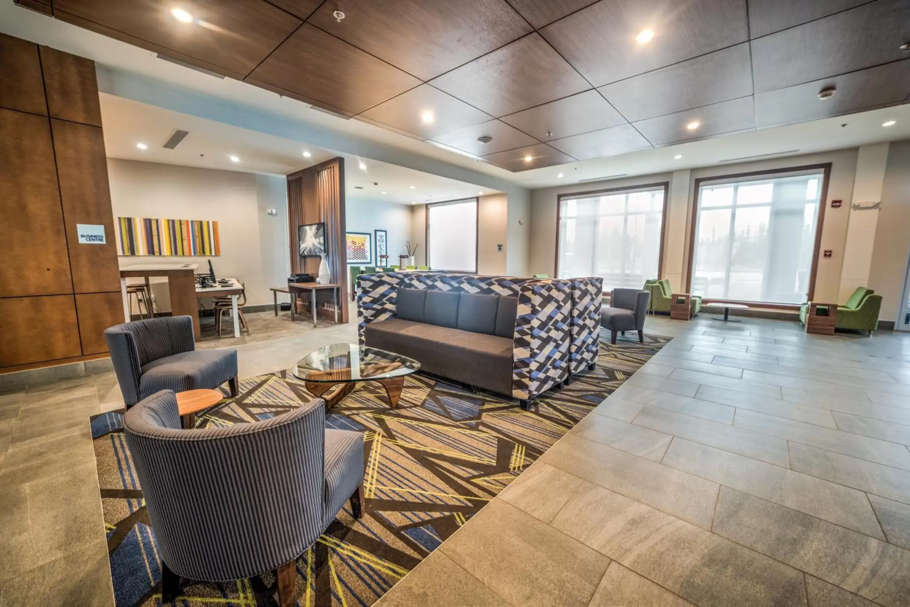 Property building in Holiday Inn Express & Suites - West Edmonton-Mall Area by IHG Property building in Holiday Inn Express & Suites - West Edmonton-Mall Area by IHG